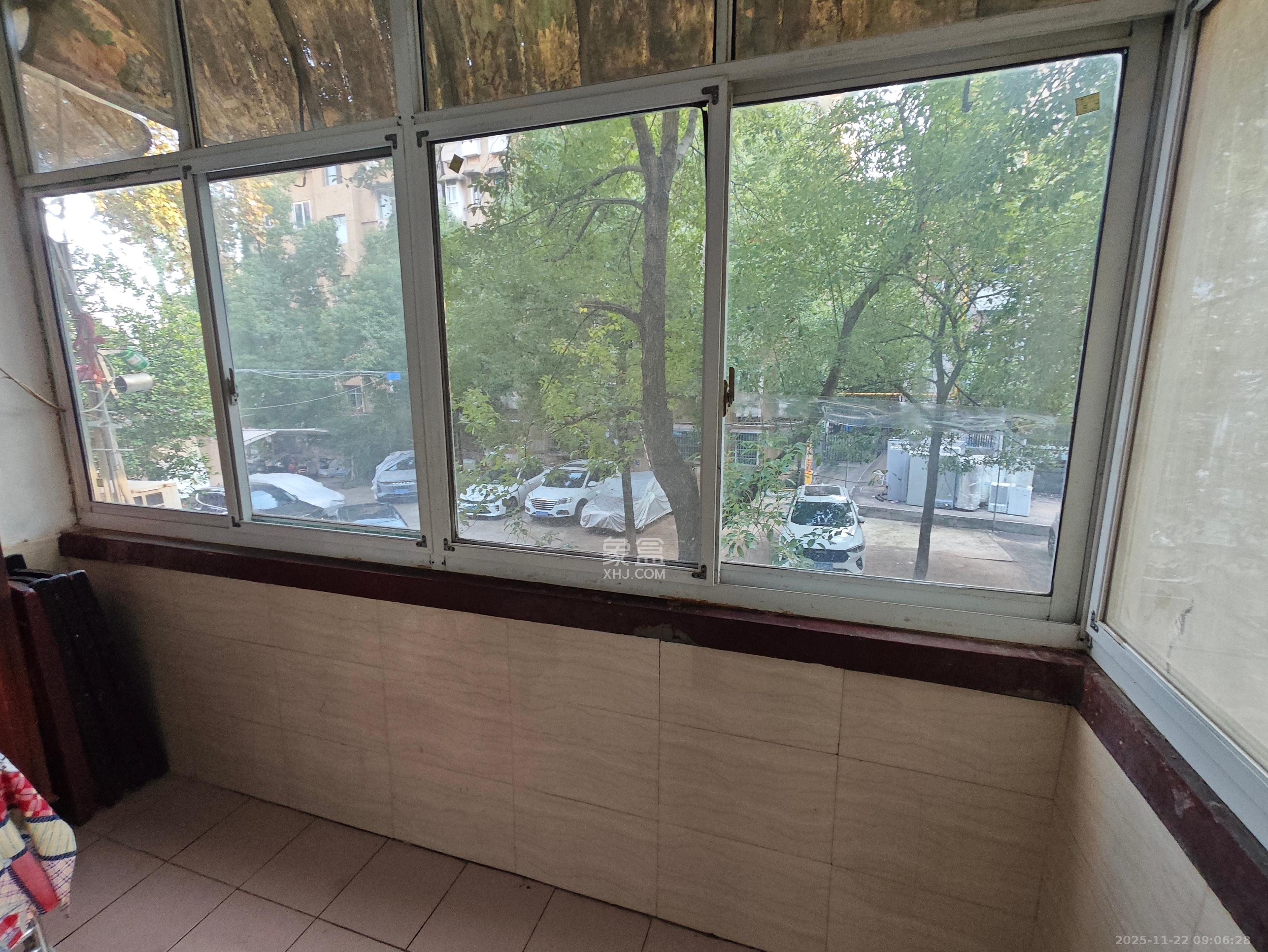 长监宿舍  2室1厅1卫    1400.0元/月室内图