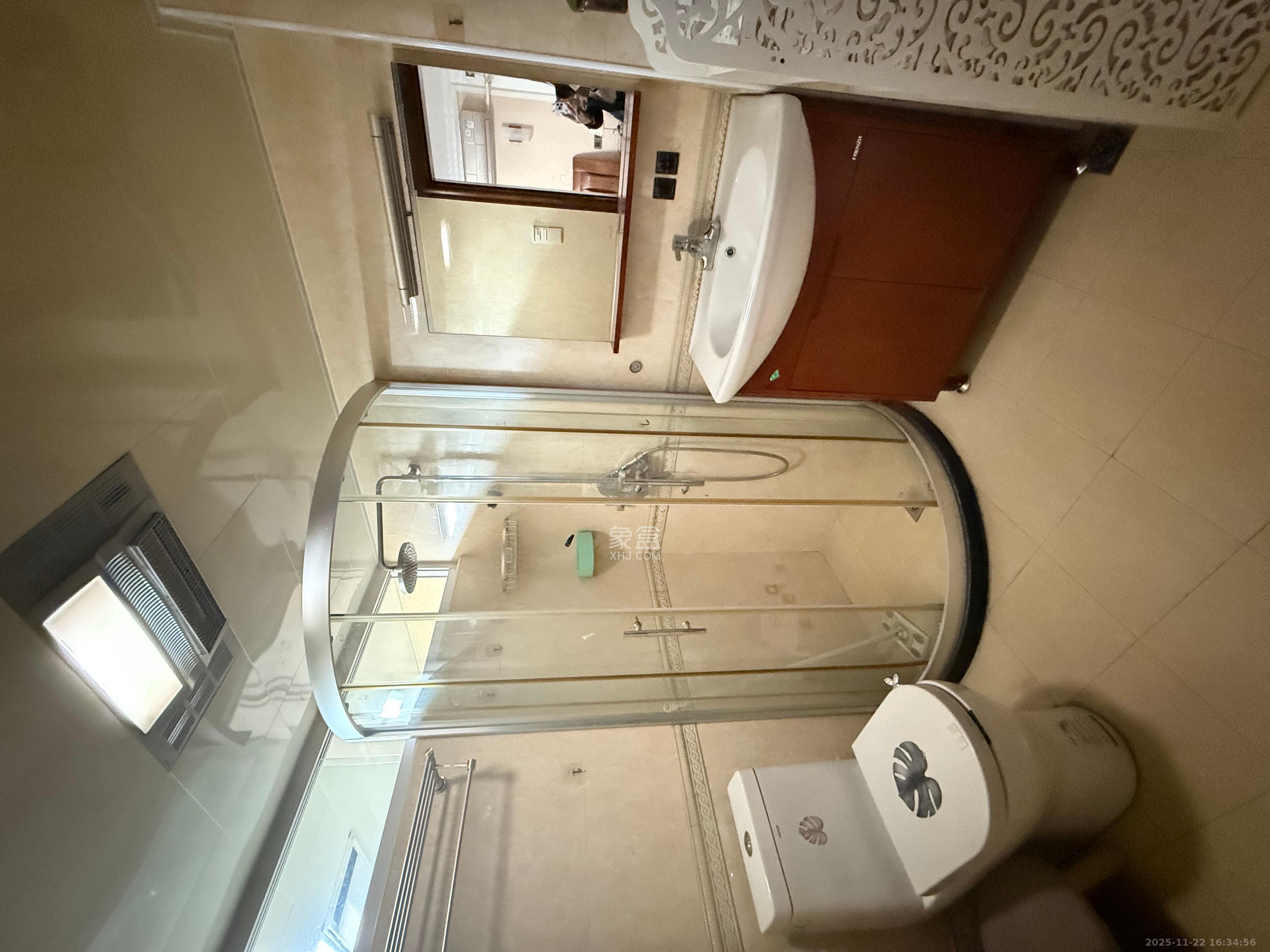 长沙欧洲城  3室2厅2卫    3700.0元/月