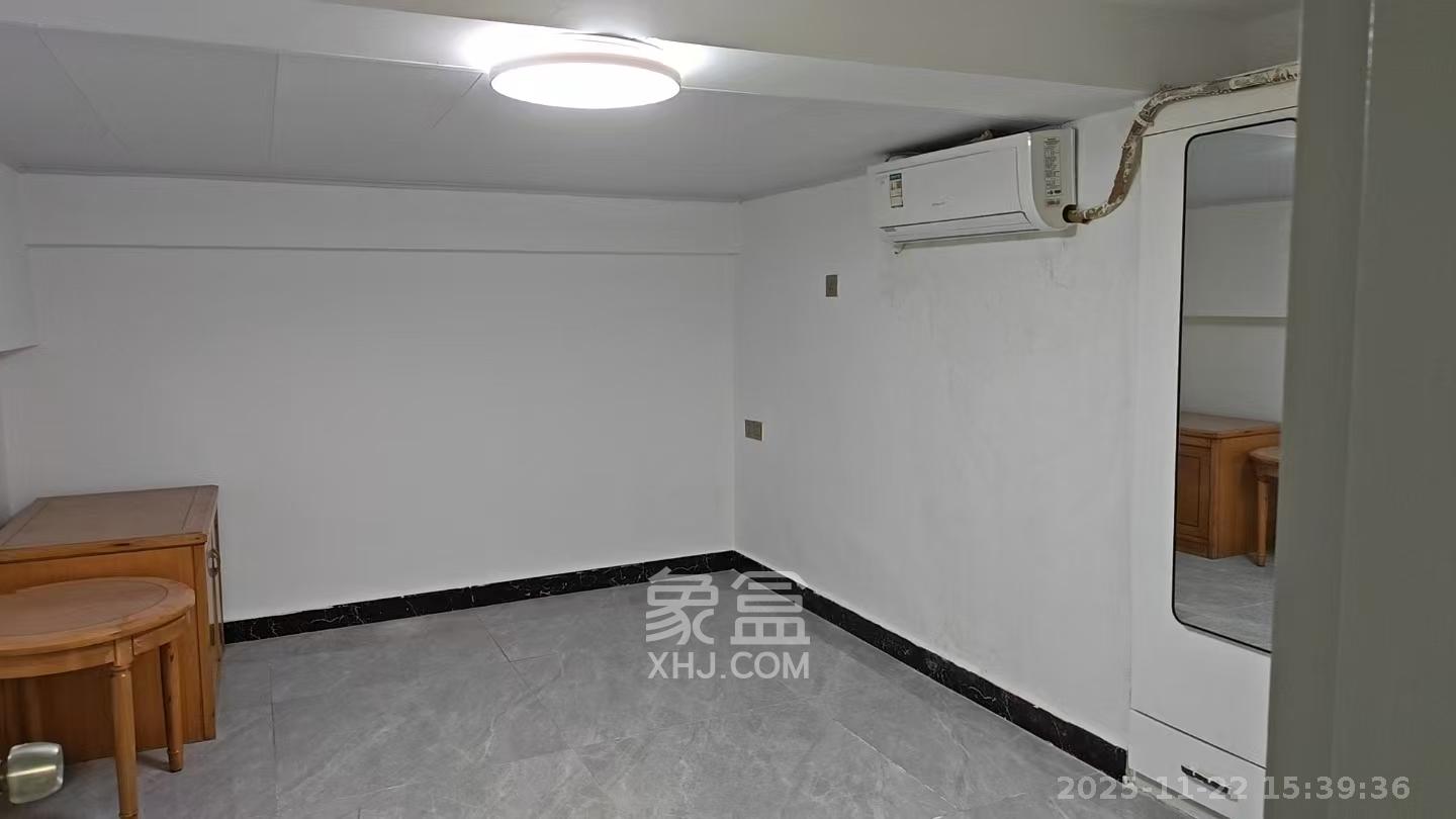 城市经典 2室2厅1卫 3500.0元/月 城市经典 2室2厅1卫 3500.0元/月室内图