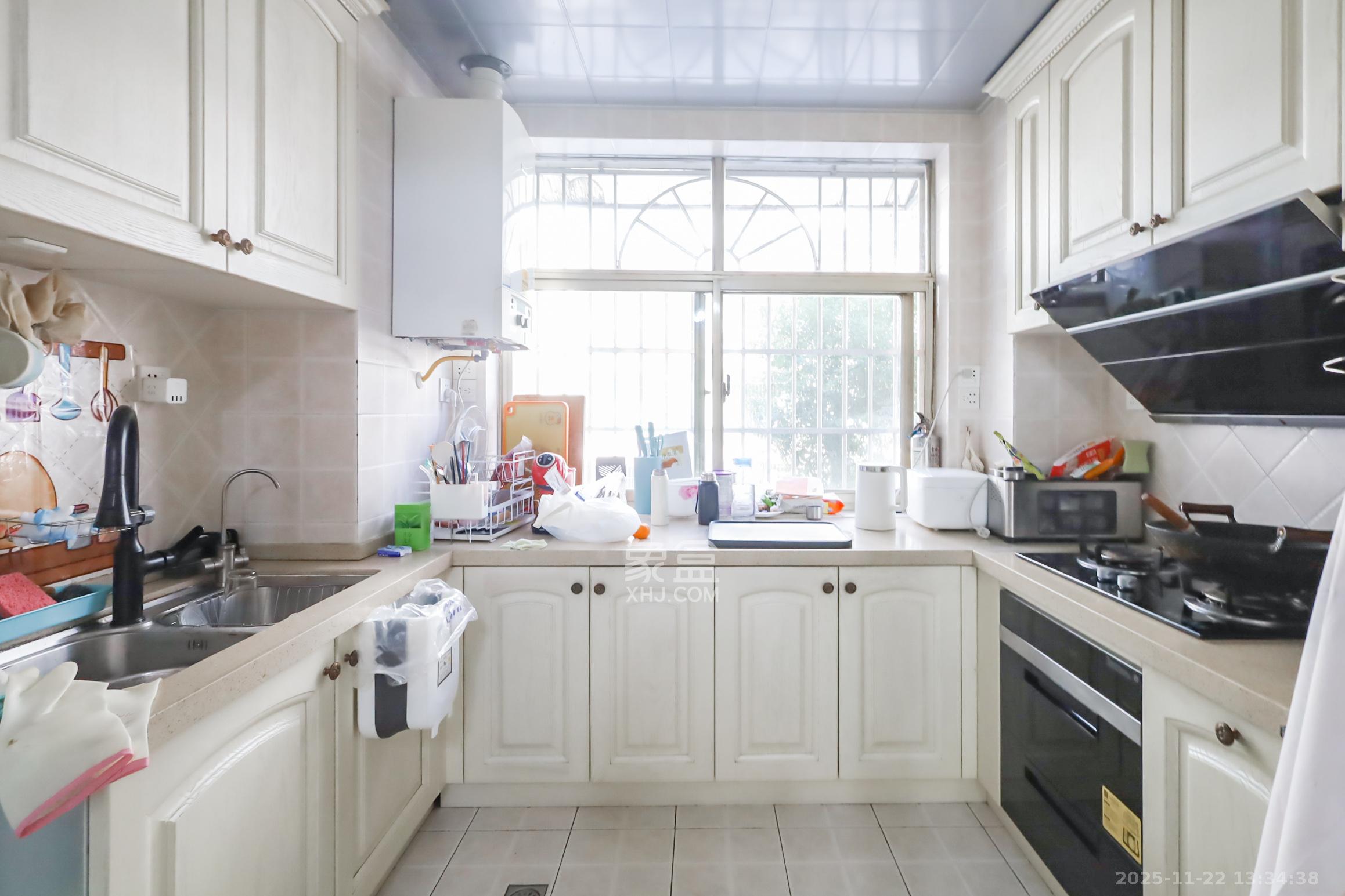 市妇联宿舍 4室2厅2卫 150.0万 市妇联宿舍 4室2厅2卫 150.0万厨房