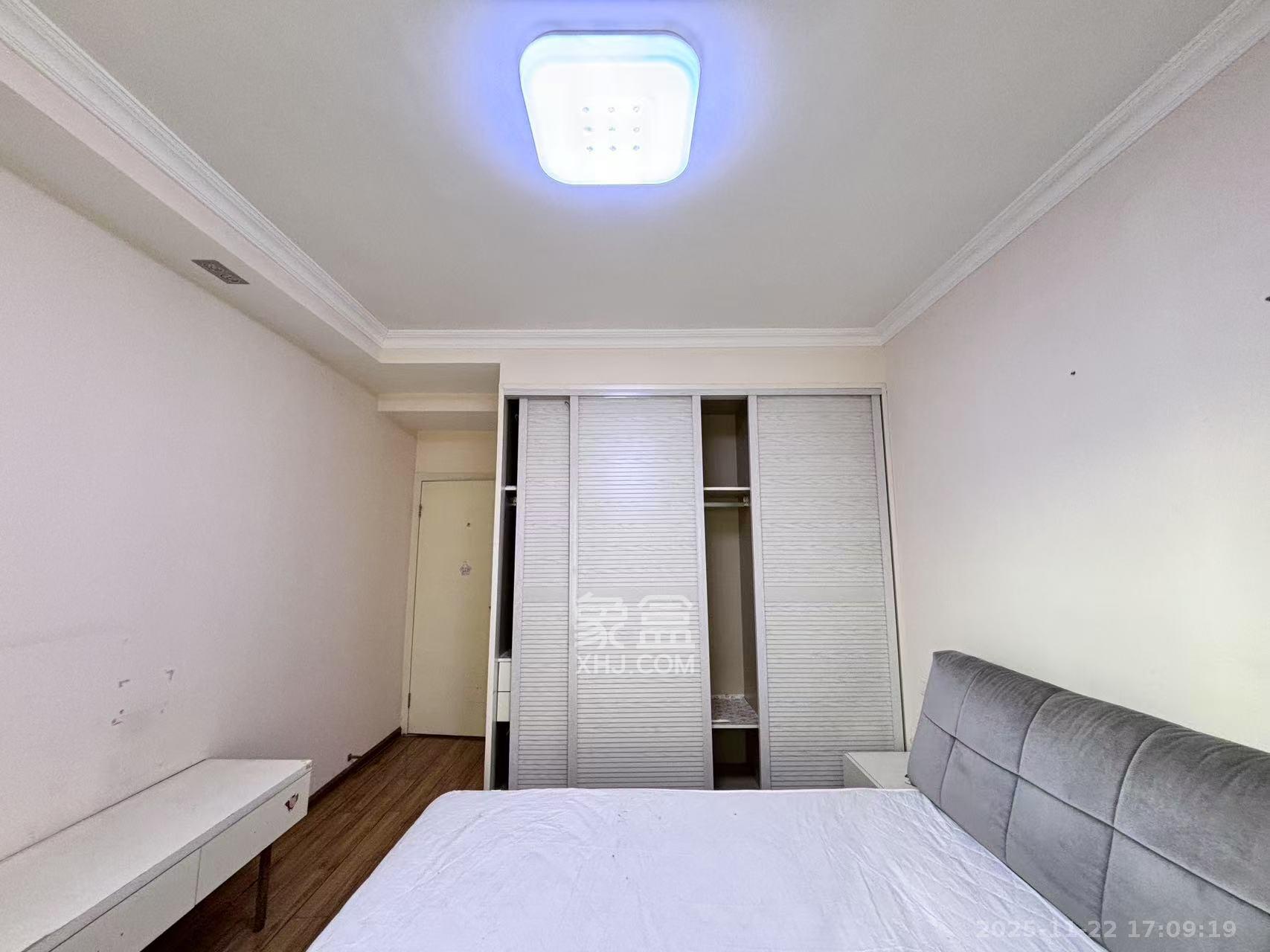 海拔东方 2室2厅2卫 2200.0元/月 海拔东方 2室2厅2卫 2200.0元/月室内图