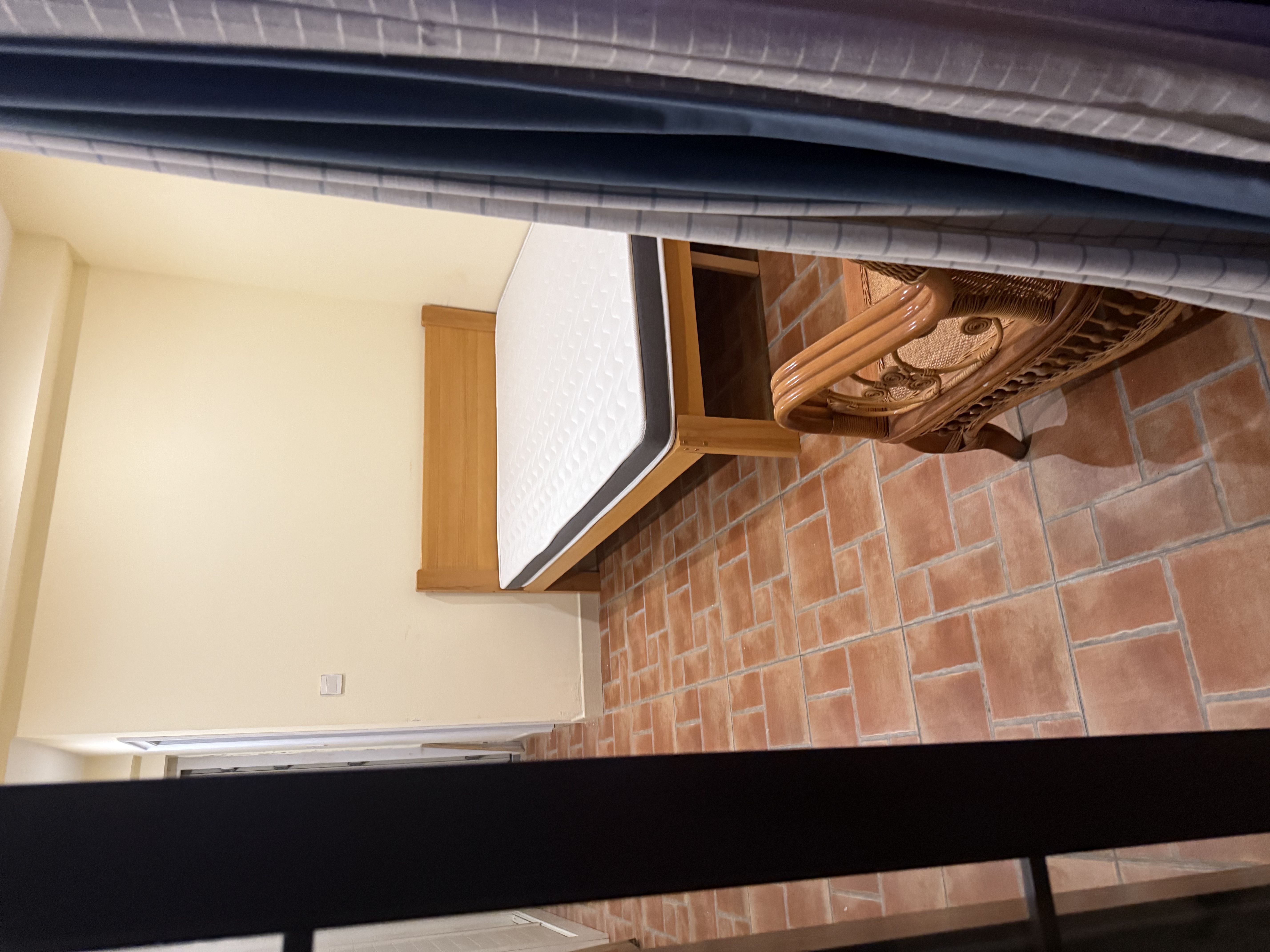 香樟林  1室0厅1卫    1400.0元/月