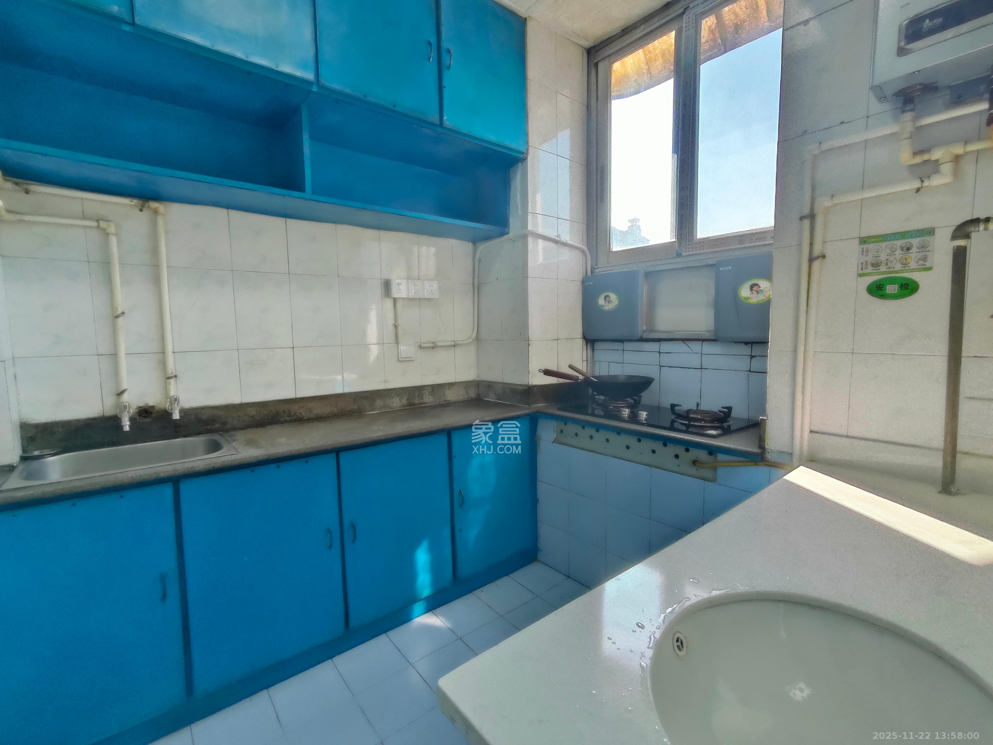 中建五局信和苑一区 2室1厅1卫 1100.0元/月 中建五局信和苑一区 2室1厅1卫 1100.0元/月室内图