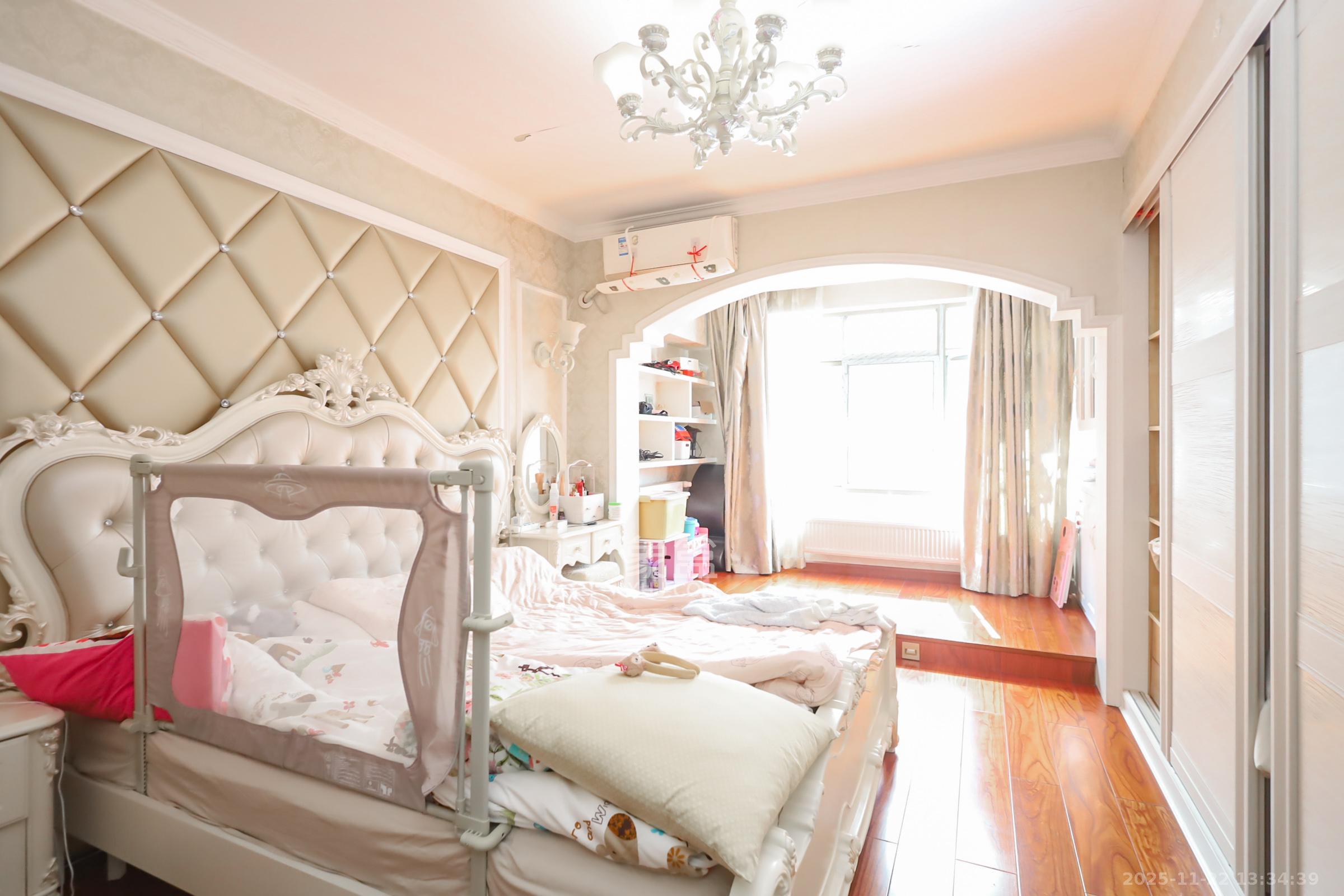 市妇联宿舍 4室2厅2卫 150.0万 市妇联宿舍 4室2厅2卫 150.0万卧室