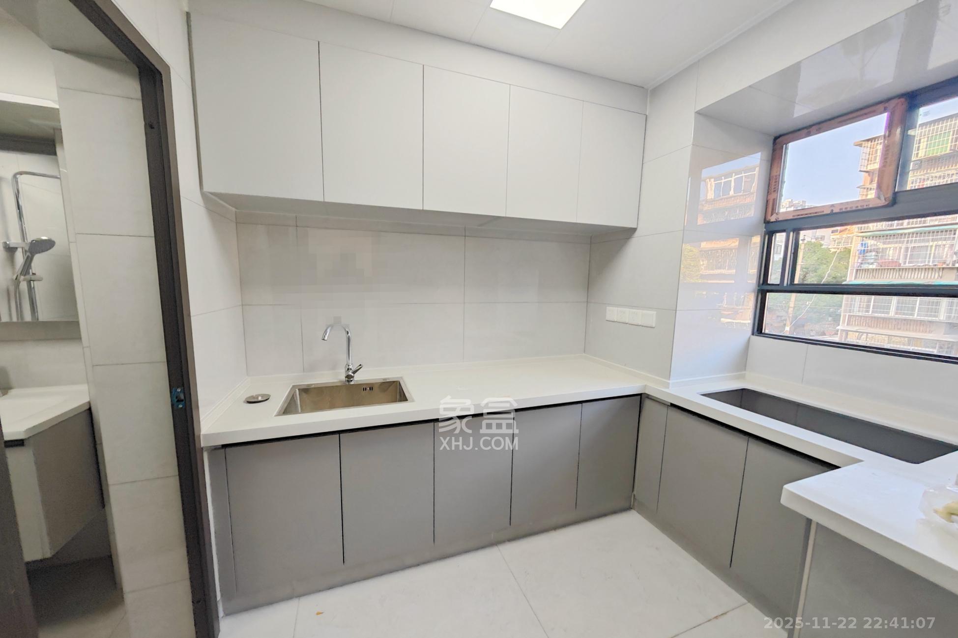 狮子山一片  2室1厅1卫    36.2万厨房