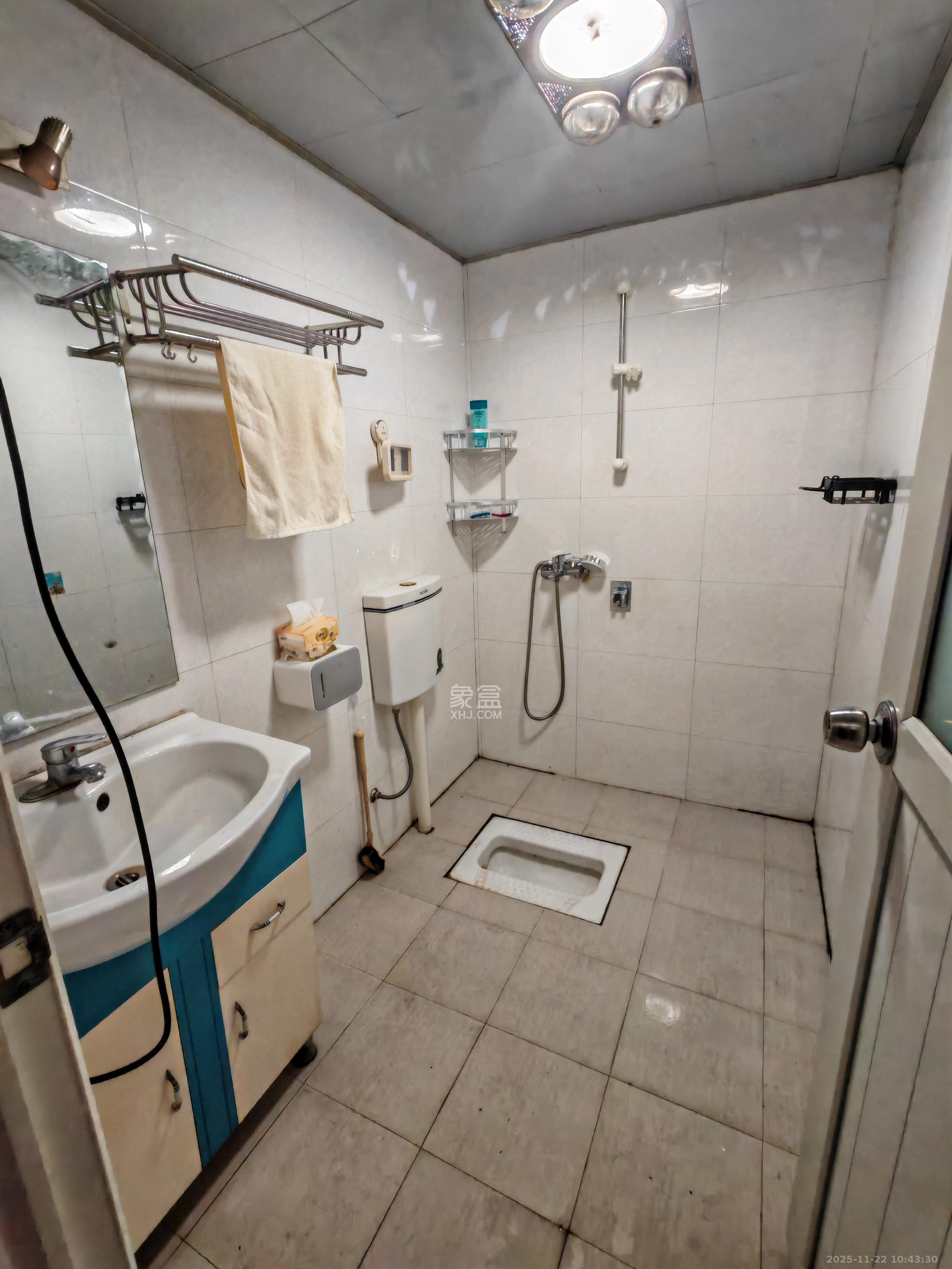 时代星城  1室1厅1卫    900.0元/月室内图