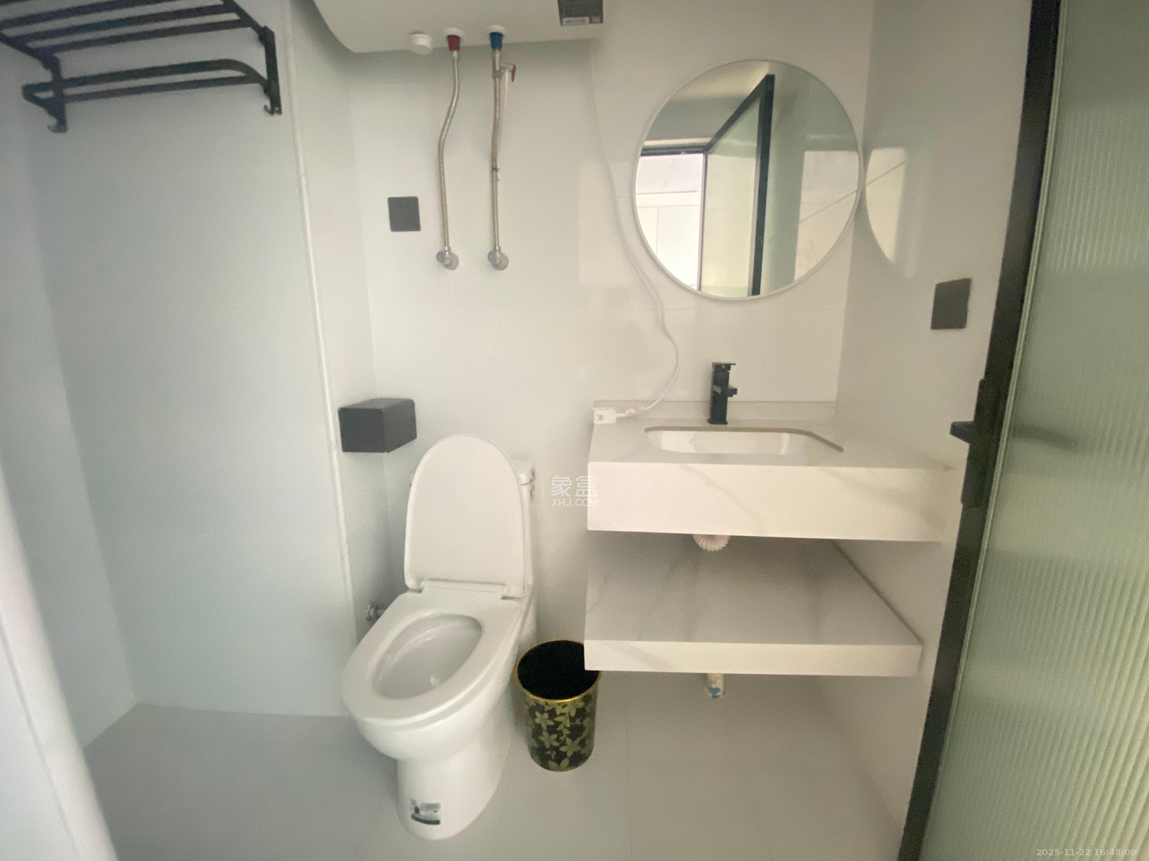 金地峯范  1室0厅0卫    2000.0元/月室内图