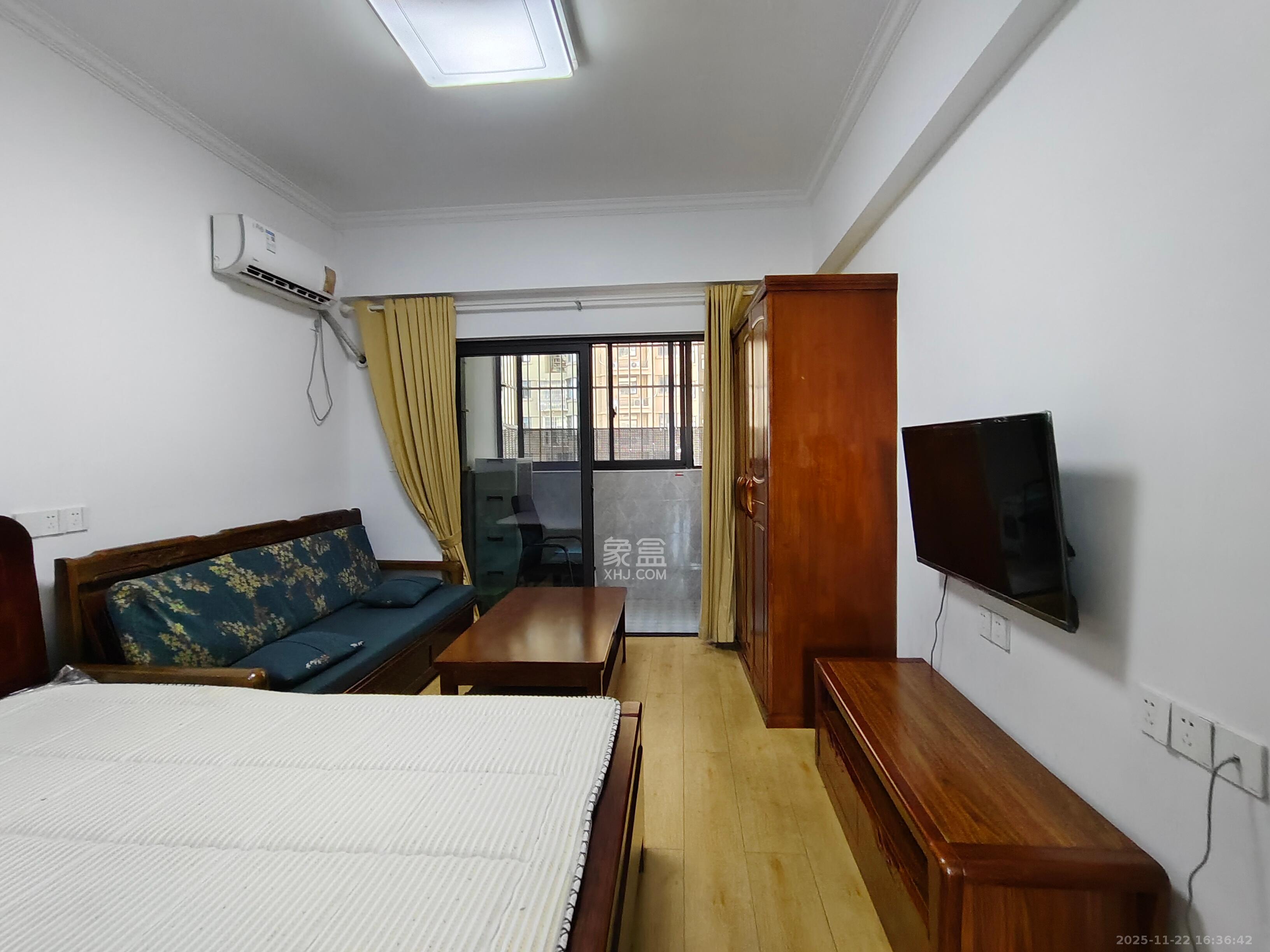 嘉雨兴园 1室1厅1卫 1700.0元/月 嘉雨兴园 1室1厅1卫 1700.0元/月室内图