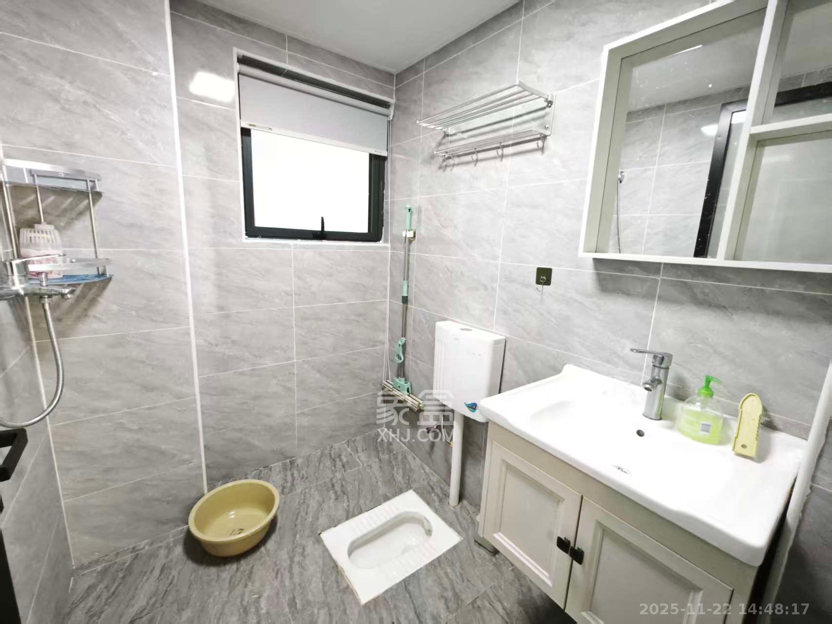 天鸿天府（天鸿中央大院）  3室2厅2卫    2800.0元/月室内图