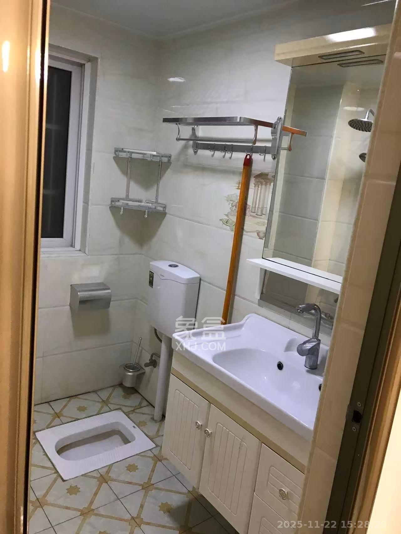 嘉顺苑 2室1厅1卫 1900.0元/月 嘉顺苑 2室1厅1卫 1900.0元/月室内图