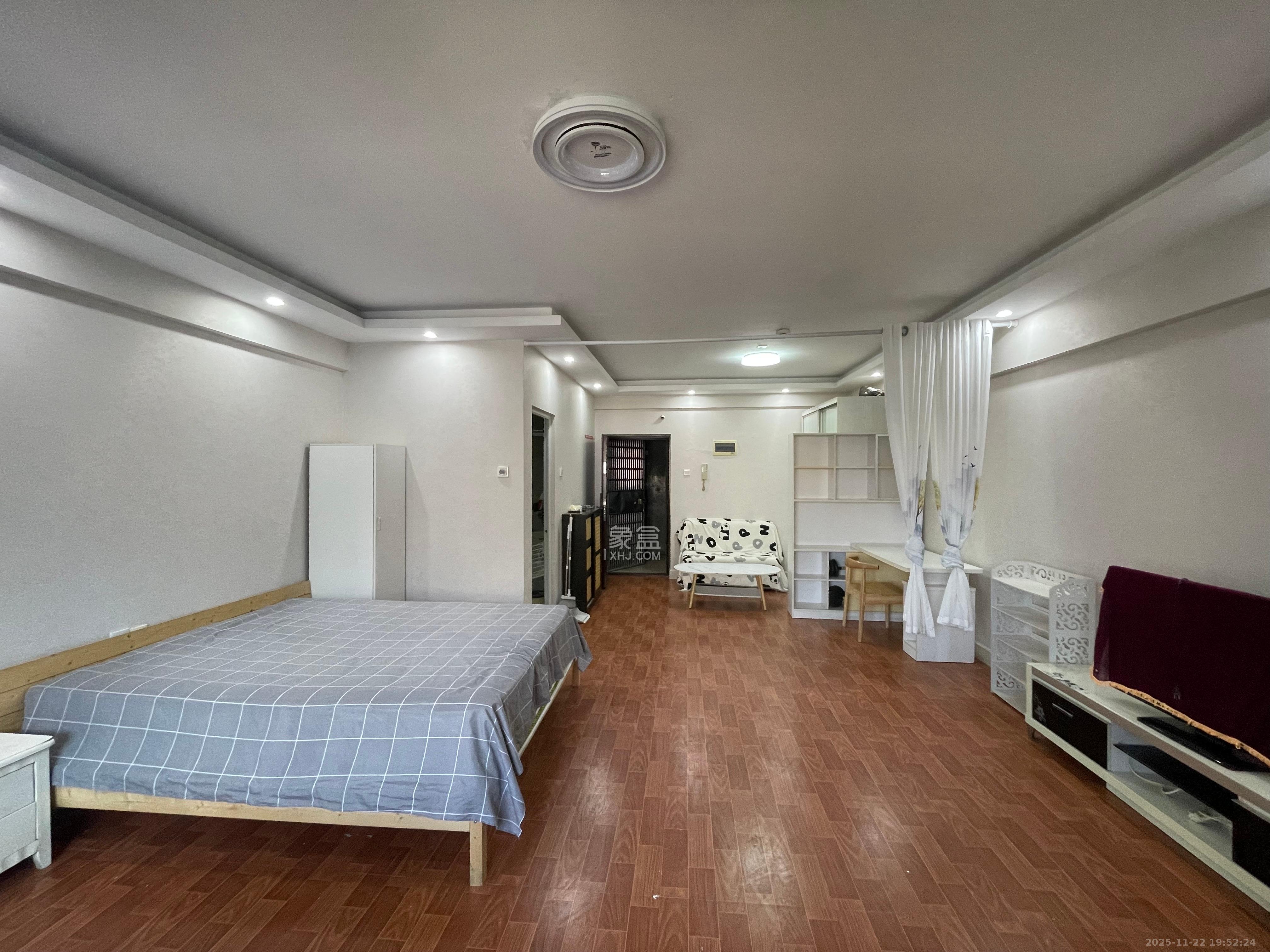 印象天心  1室1厅1卫    2000.0元/月