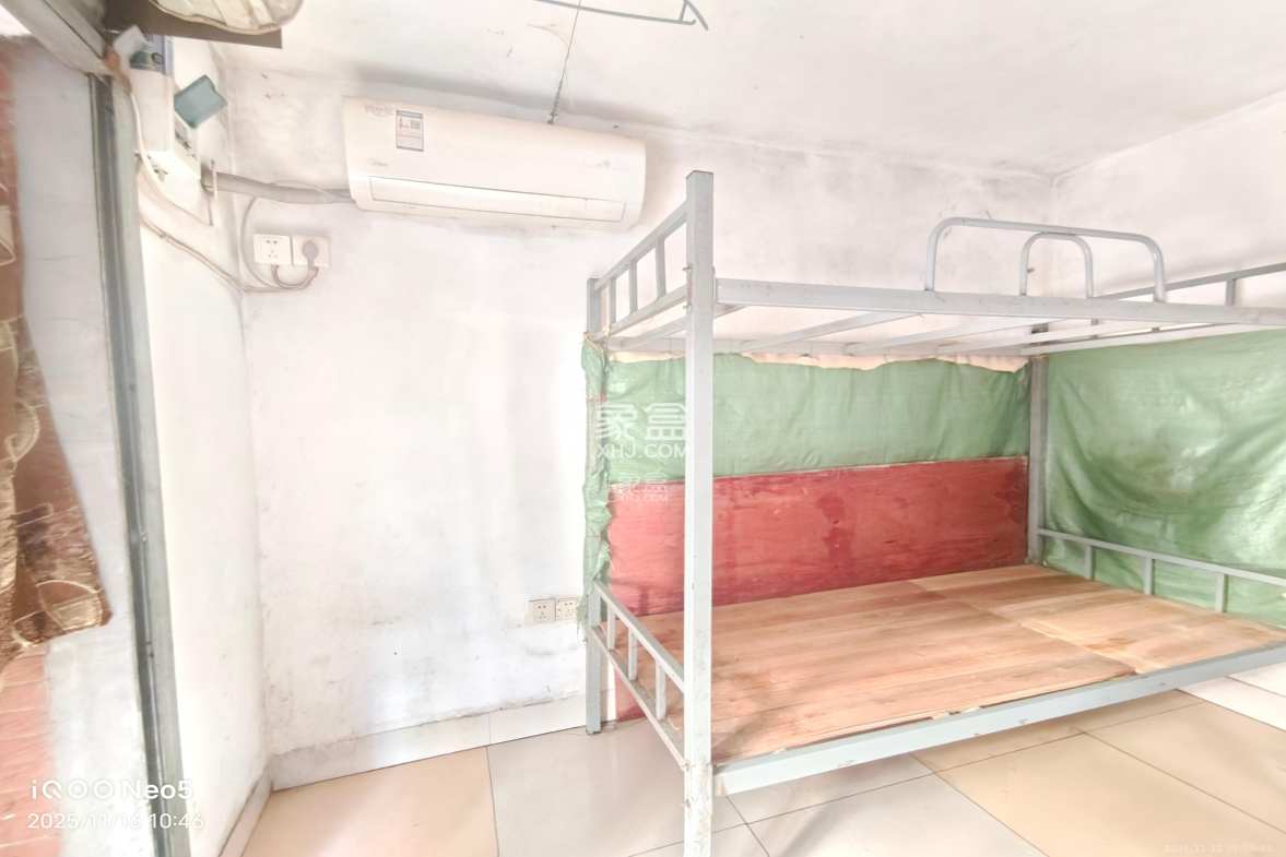 鄱阳小区 1室0厅0卫 400.0元/月 鄱阳小区 1室0厅0卫 400.0元/月室内图