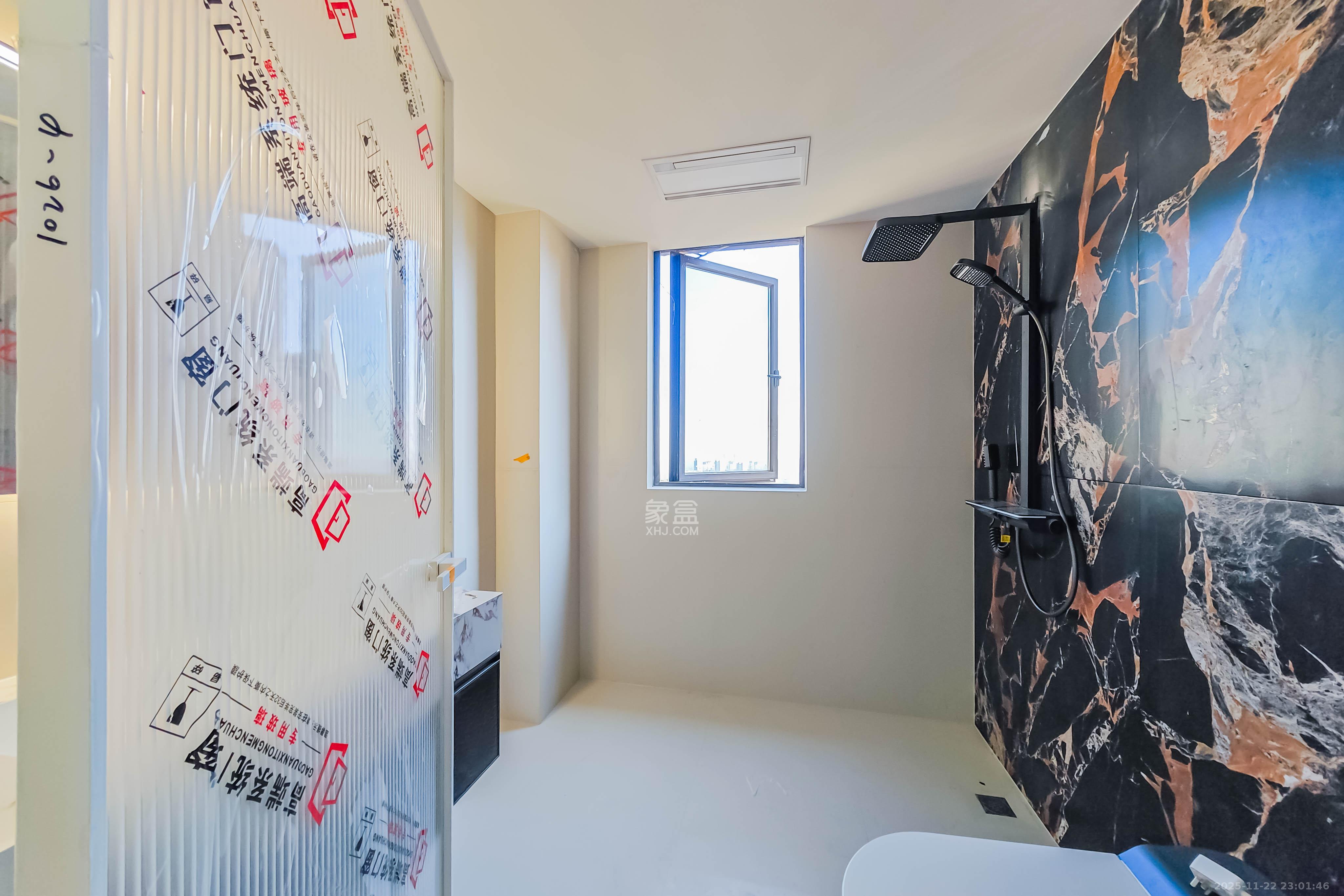 中天星耀城  5室2厅2卫    218.0万其他