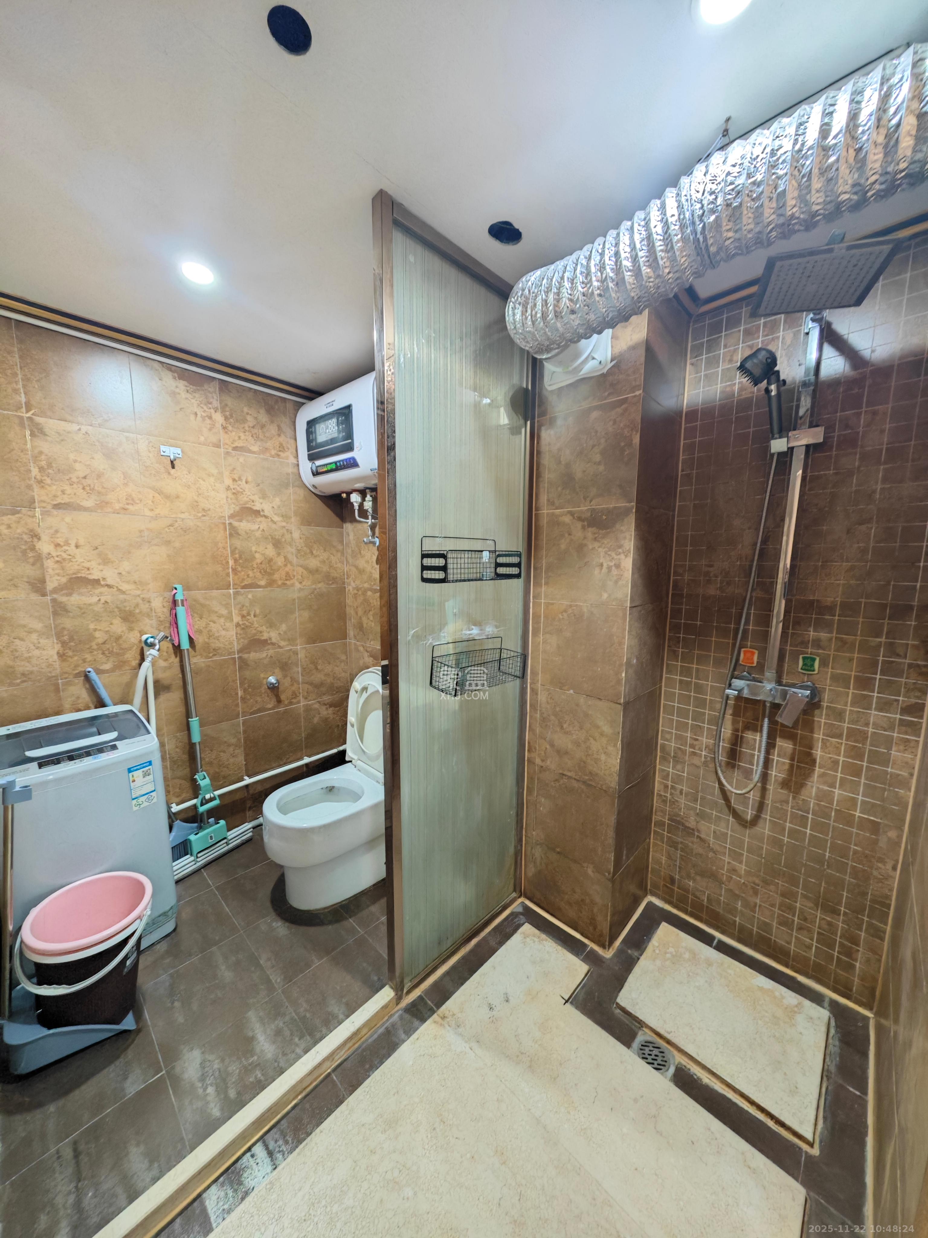 三重星都心  1室1厅1卫    1300.0元/月室内图