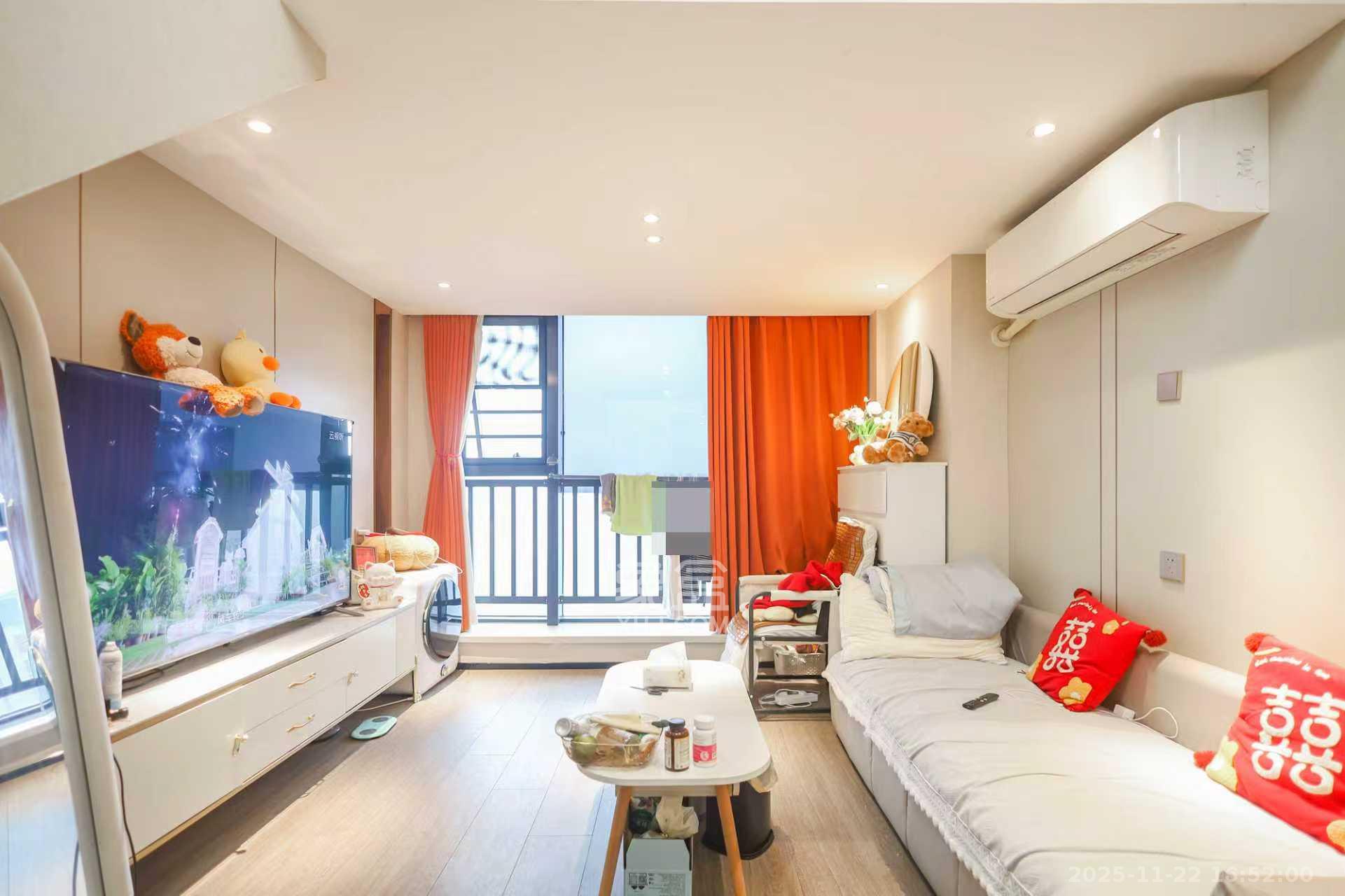 中一鲲出(鲲鹏府) 2室1厅1卫 2300.0元/月 中一鲲出(鲲鹏府) 2室1厅1卫 2300.0元/月室内图