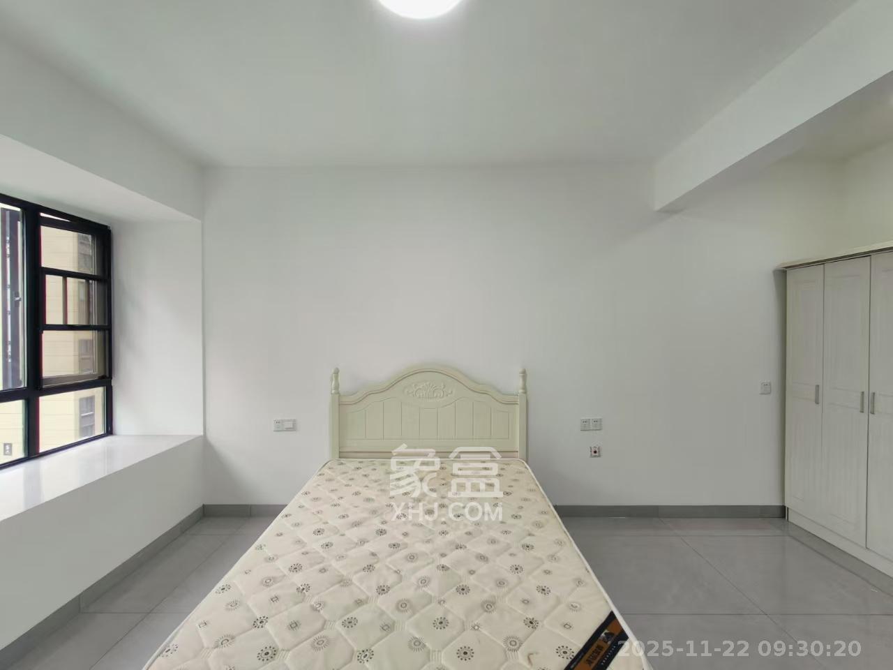 通号岭绣苑  4室2厅2卫    2800.0元/月室内图