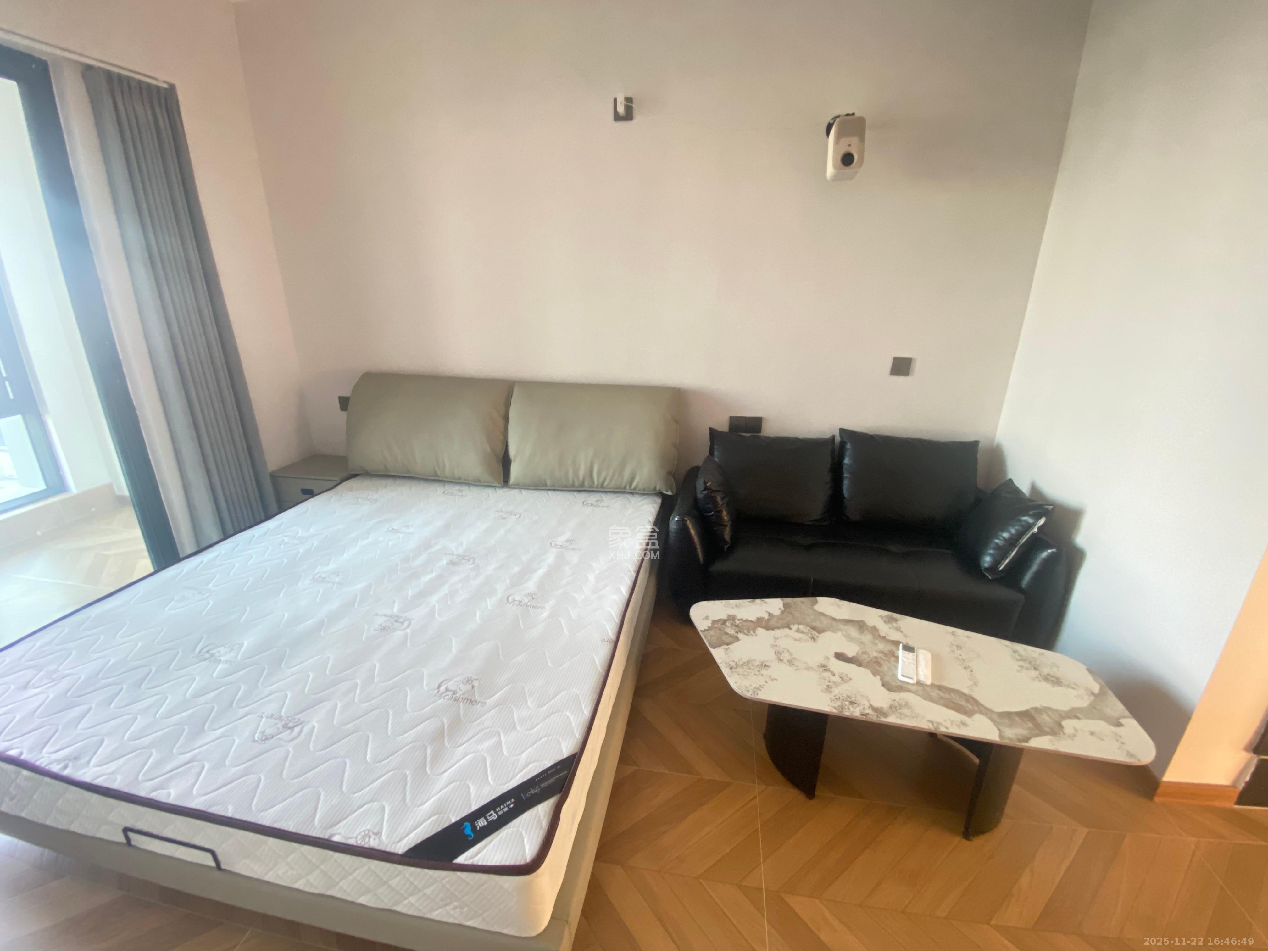 金地峯范  1室0厅0卫    2000.0元/月室内图