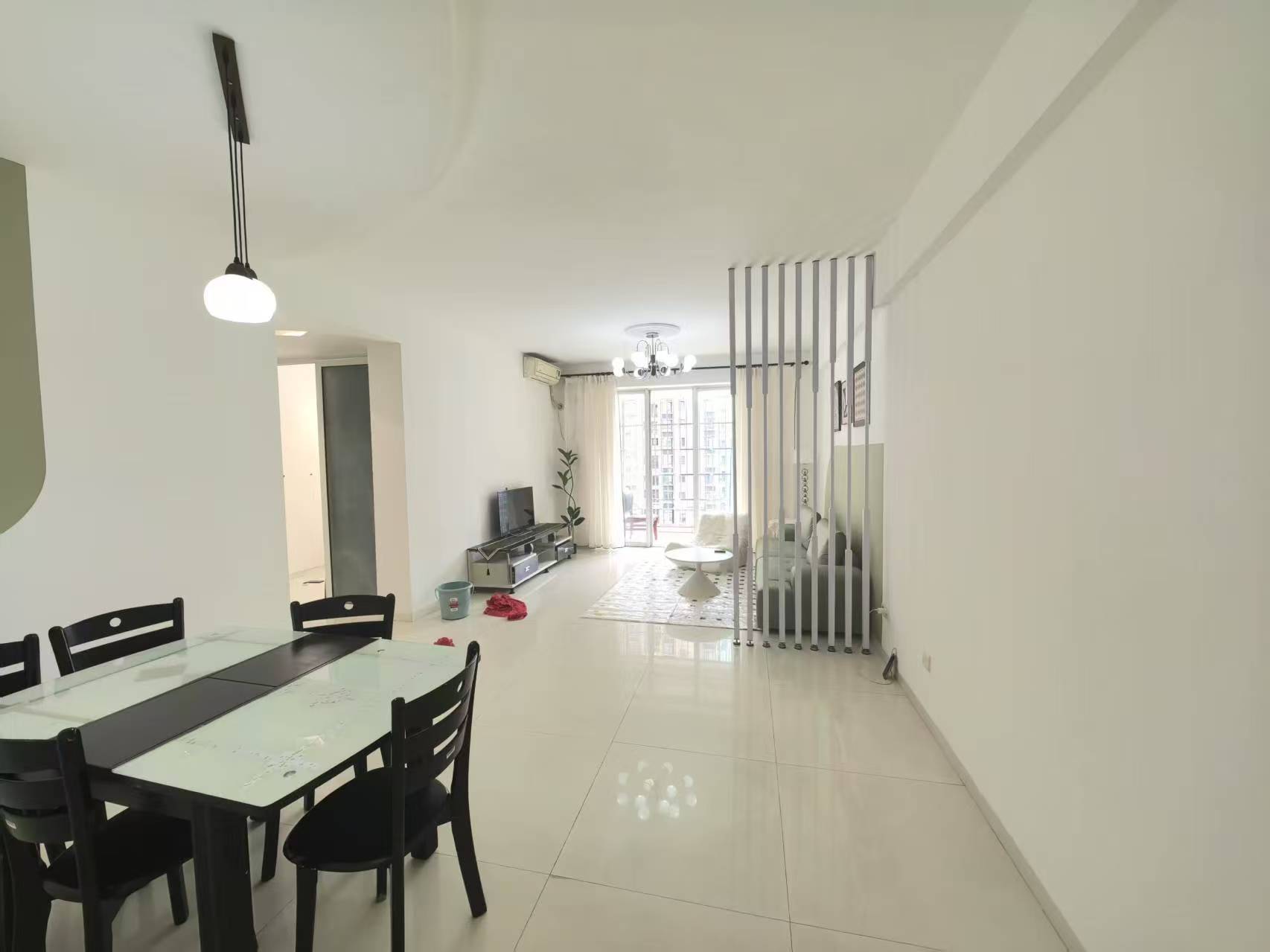 金域湾畔 3室2厅2卫 3300.0元/月 金域湾畔 3室2厅2卫 3300.0元/月室内图