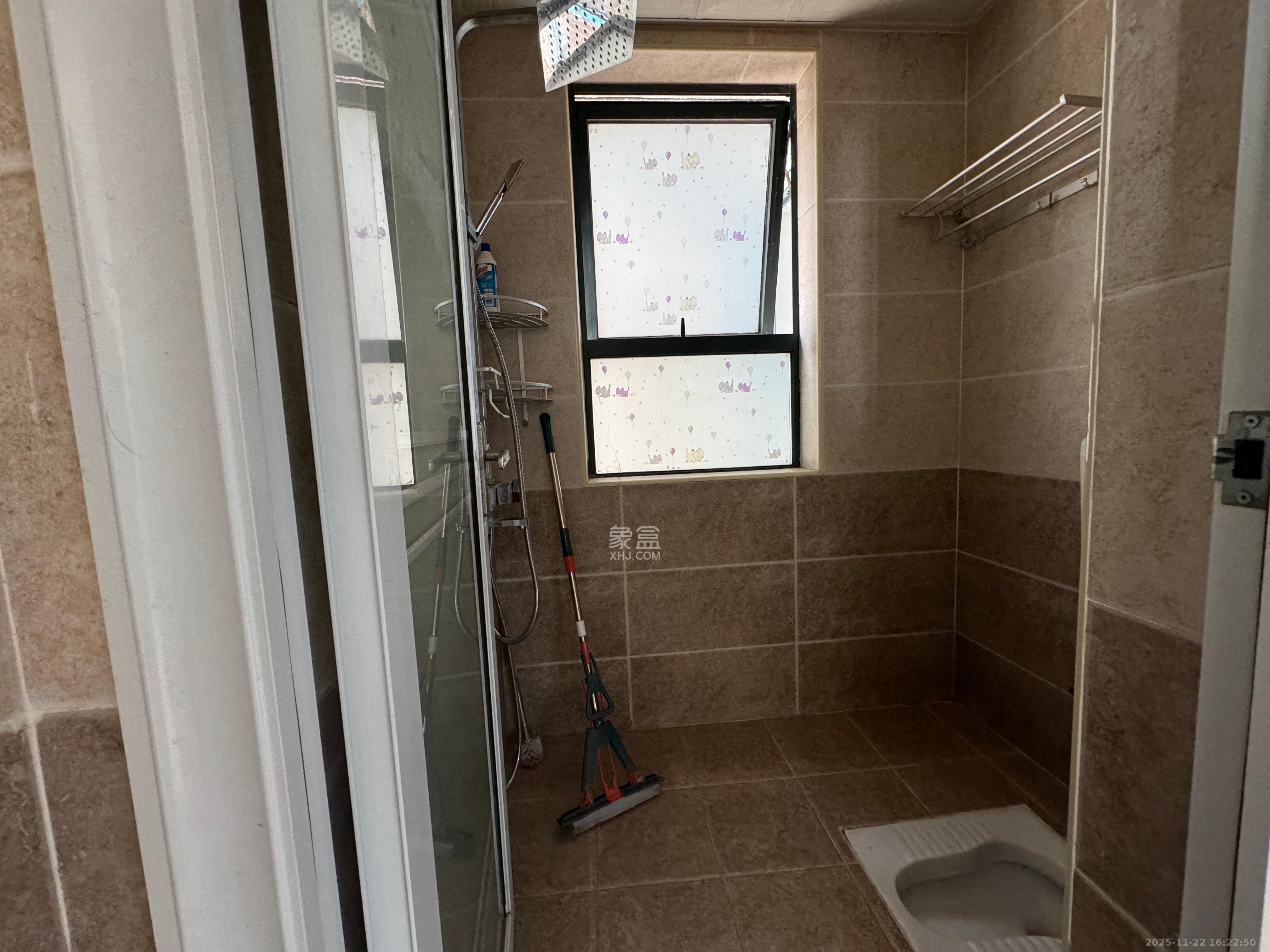 德茂公寓  2室2厅1卫    2100.0元/月室内图