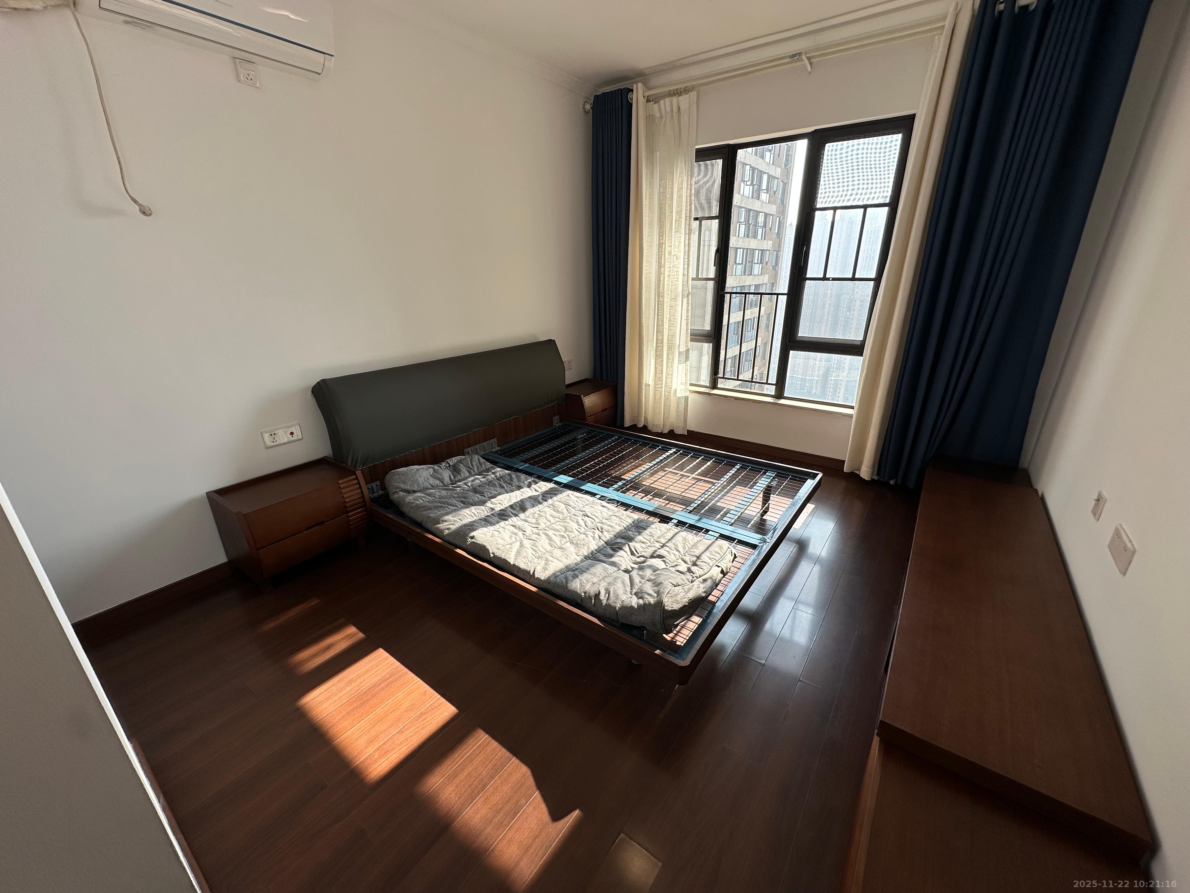 万科里金域国际  4室2厅2卫    4600.0元/月室内图