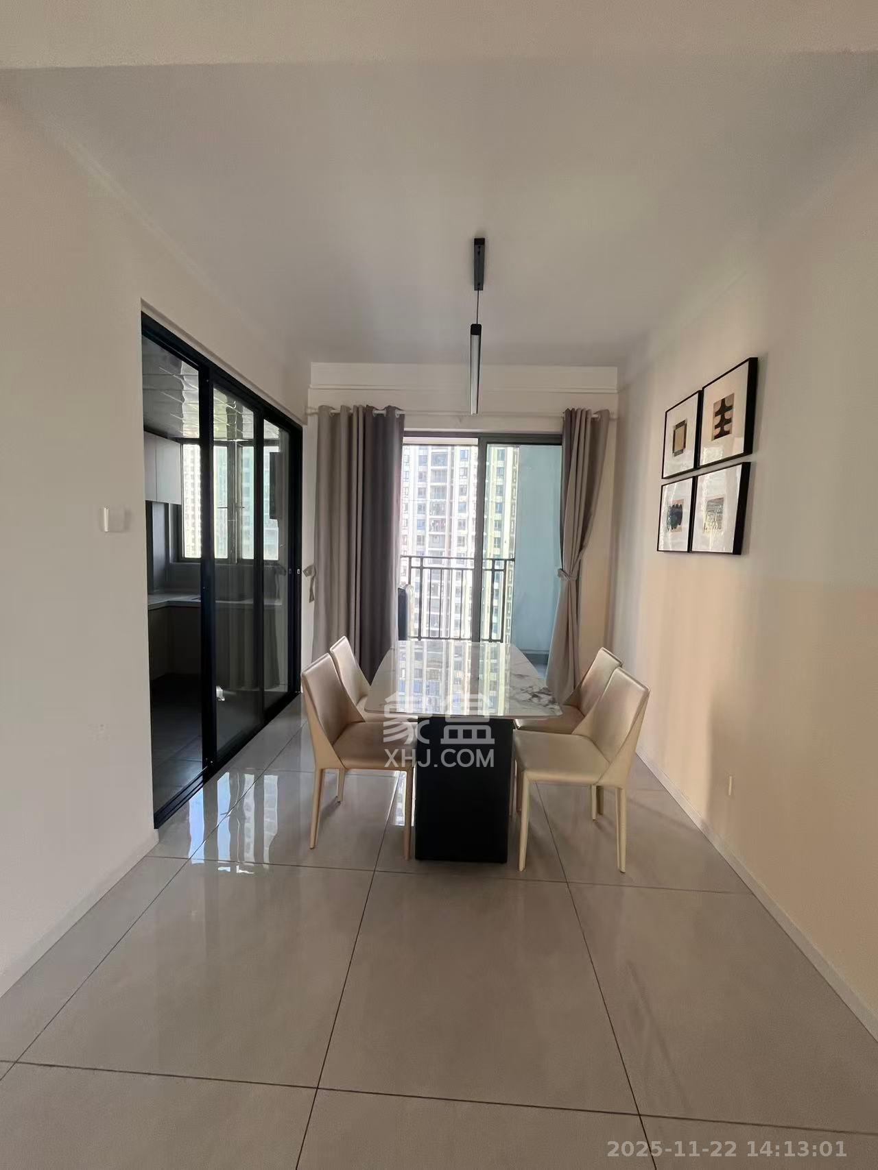 梅溪湖金茂湾 4室2厅2卫 3000.0元/月 梅溪湖金茂湾 4室2厅2卫 3000.0元/月室内图