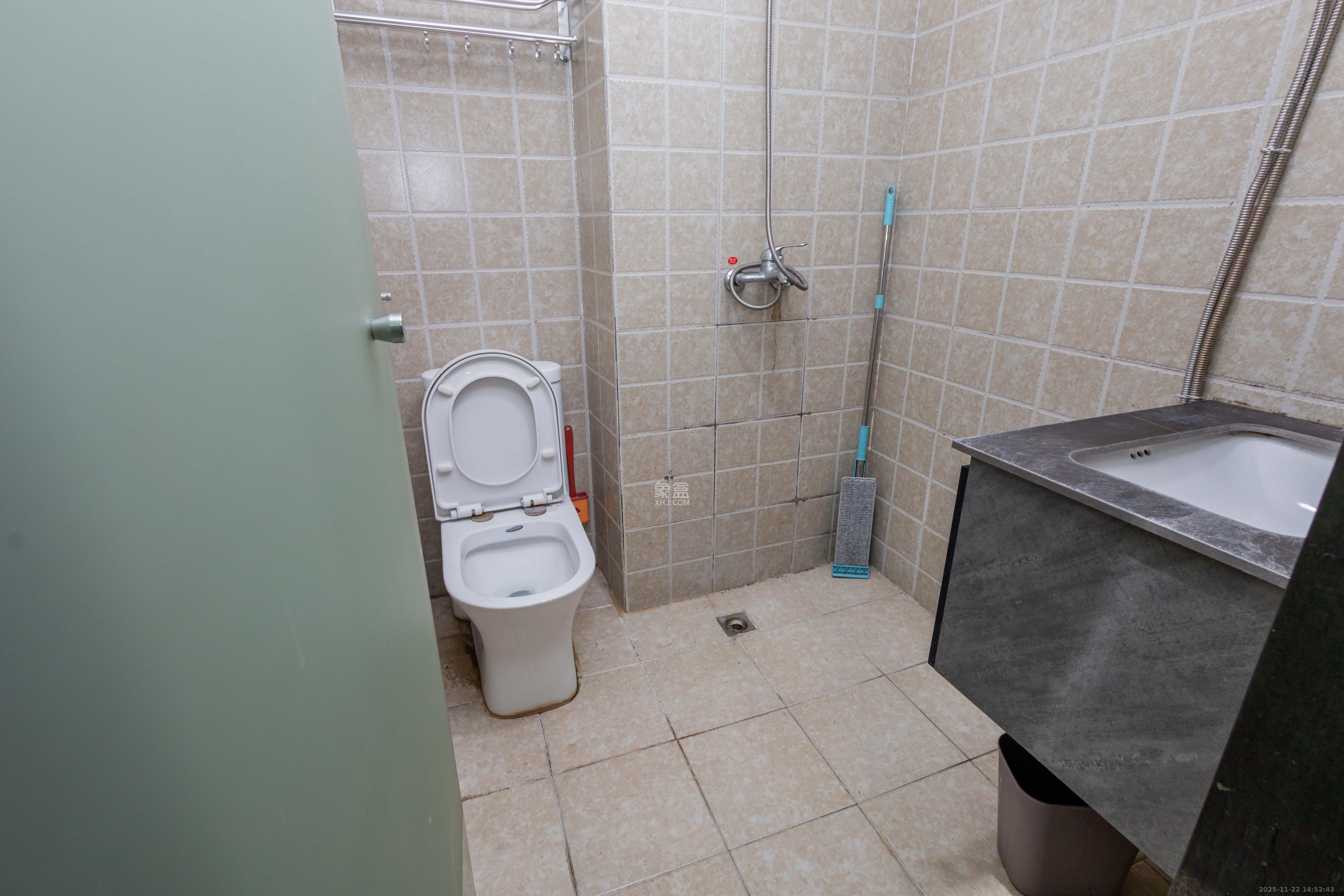 方略90公馆  1室1厅1卫    18.9万卫生间