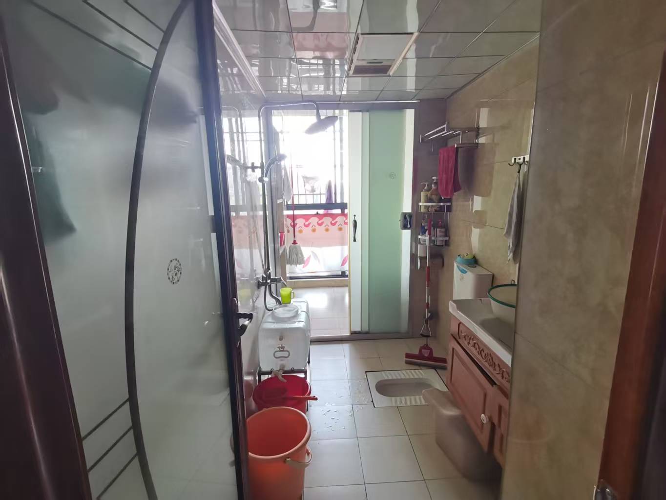 华晨御园 3室2厅2卫 76.0万 华晨御园 3室2厅2卫 76.0万室内图