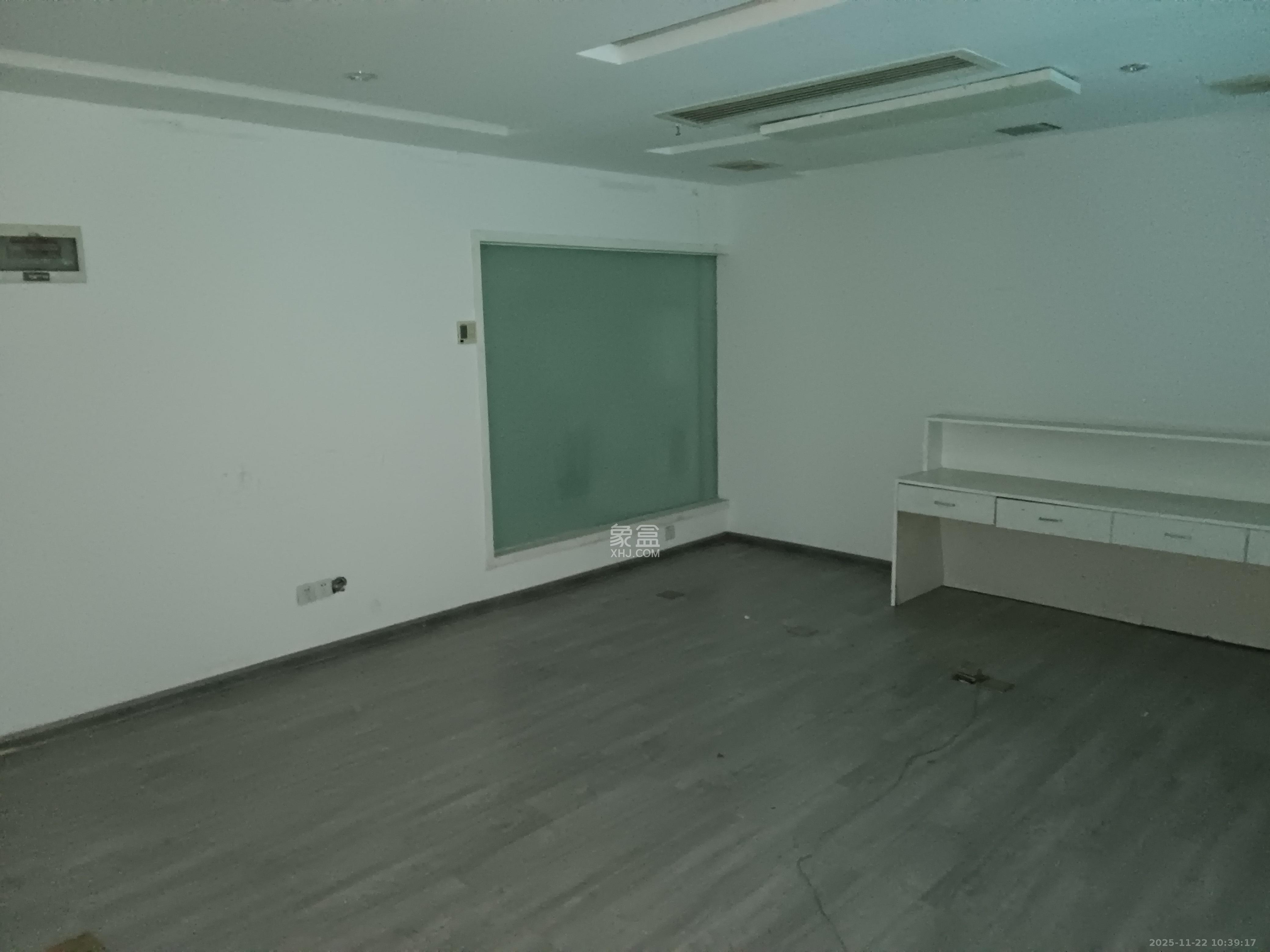 BOBO天下城（CTA财富中心）   300.0㎡      10000.0元/月室内图