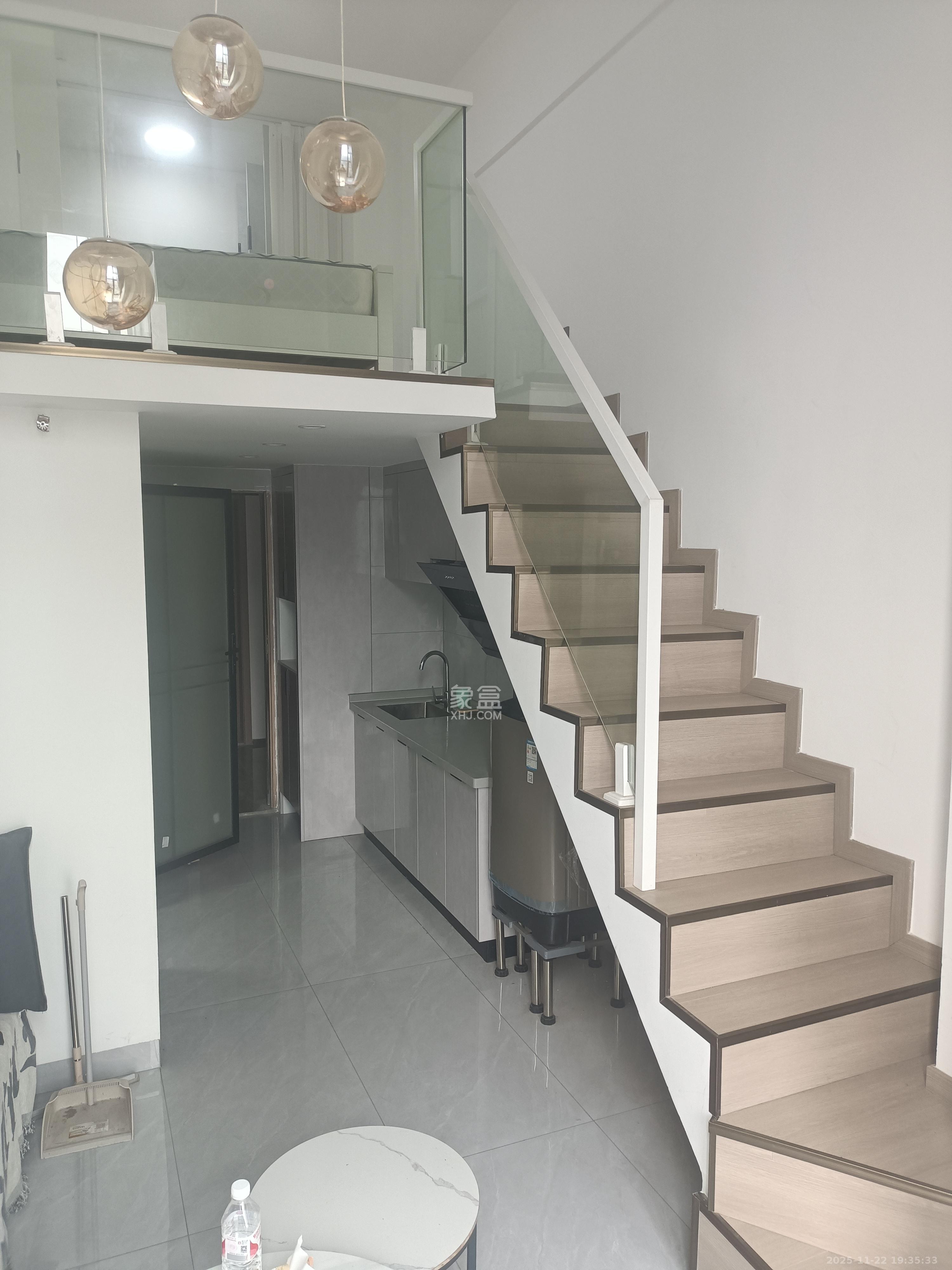 珠江花城好世界 1室1厅1卫 1700.0元/月 珠江花城好世界 1室1厅1卫 1700.0元/月室内图