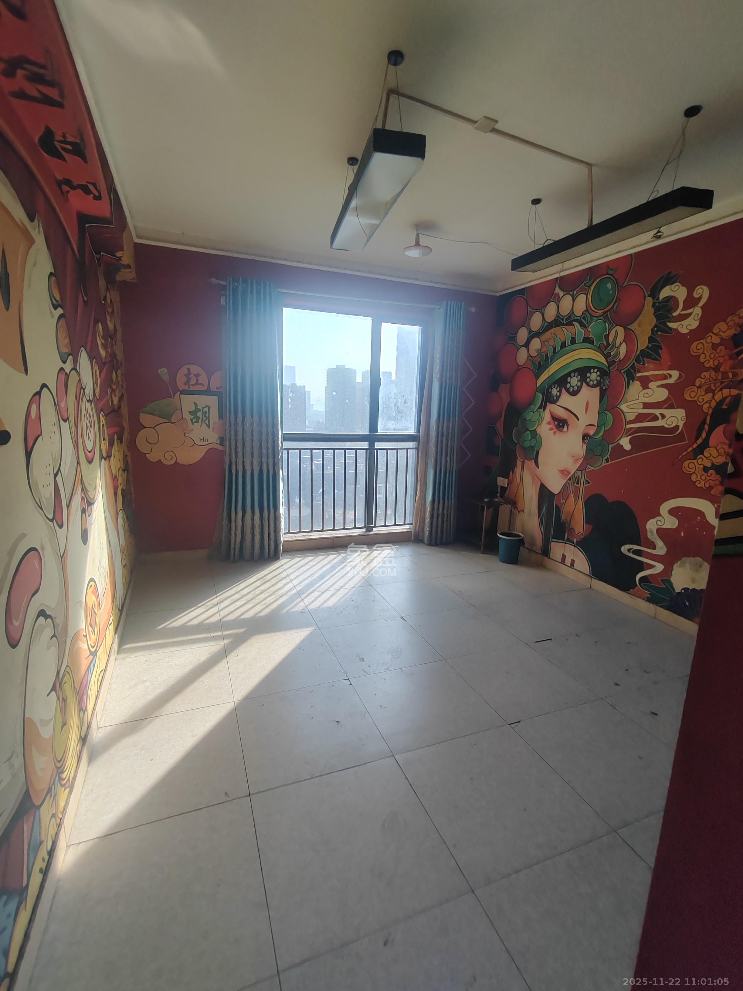 五一大道202（中环壹世界）  3室2厅1卫    5600.0元/月室内图