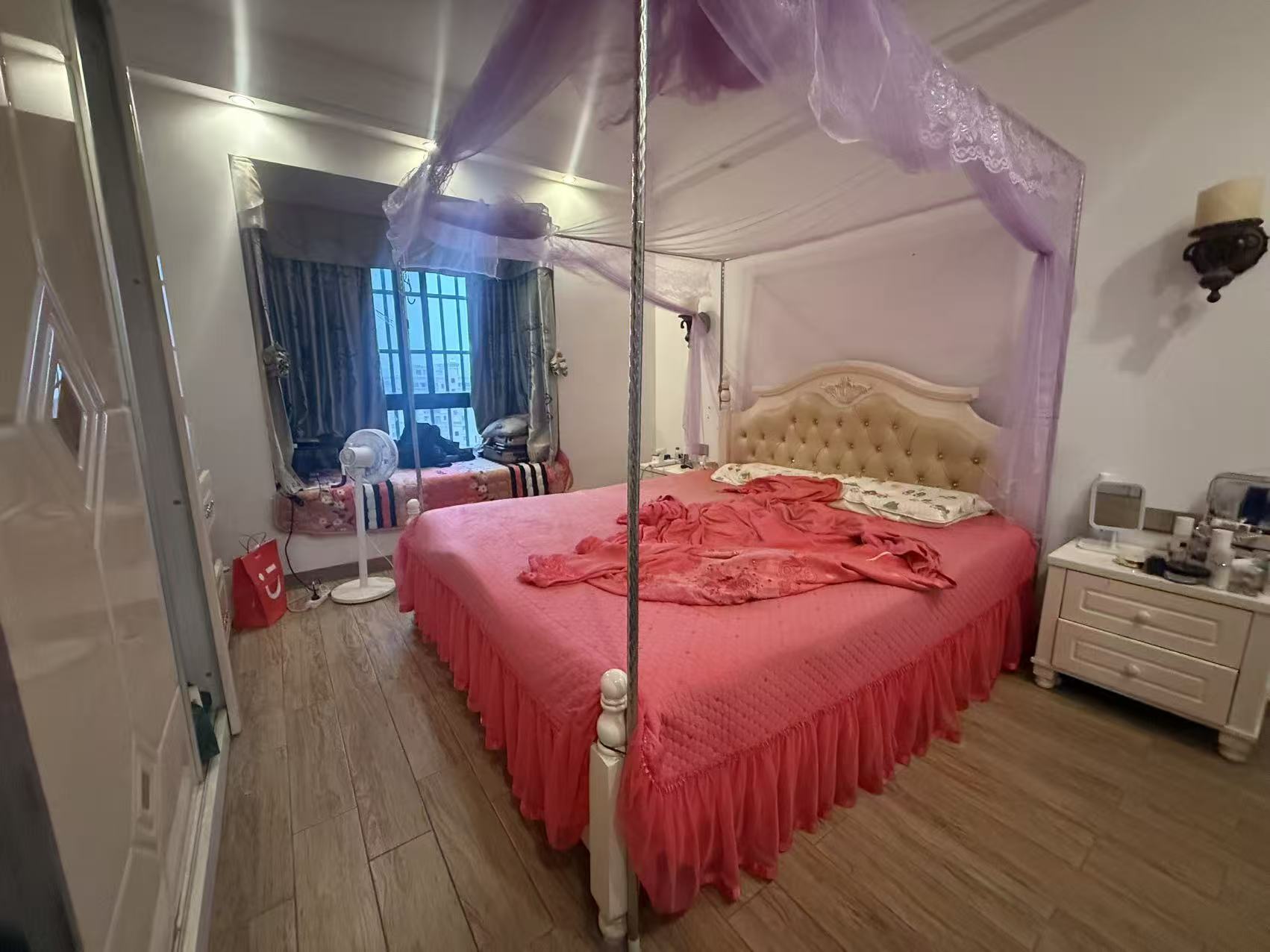 海秀花园 3室2厅2卫 163.0万 海秀花园 3室2厅2卫 163.0万室内图