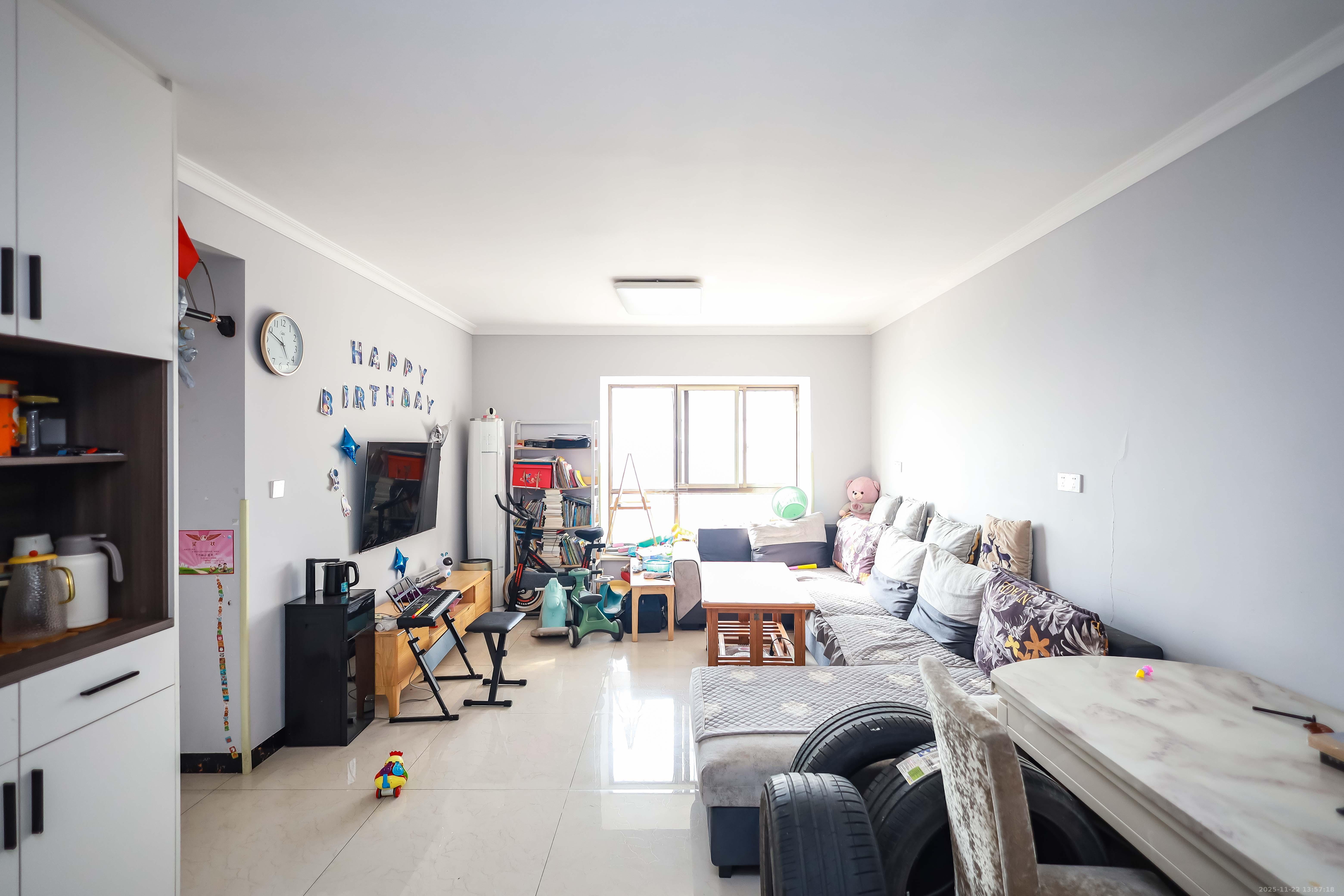 丽都桃源(金峰北院二期) 2室1厅1卫 72.0万 丽都桃源(金峰北院二期) 2室1厅1卫 72.0万客厅