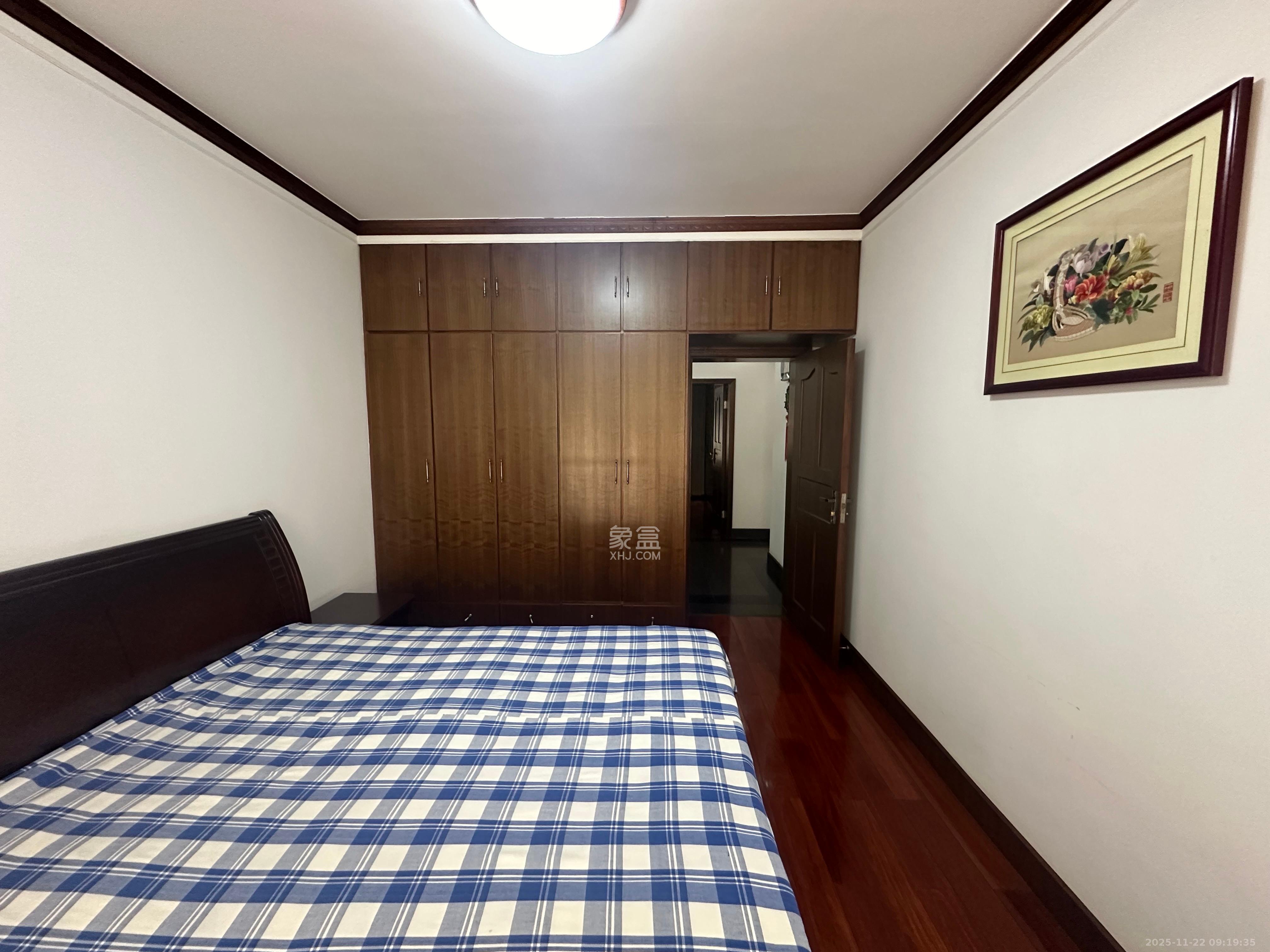 白沙花园 3室2厅2卫 3200.0元/月 白沙花园 3室2厅2卫 3200.0元/月室内图