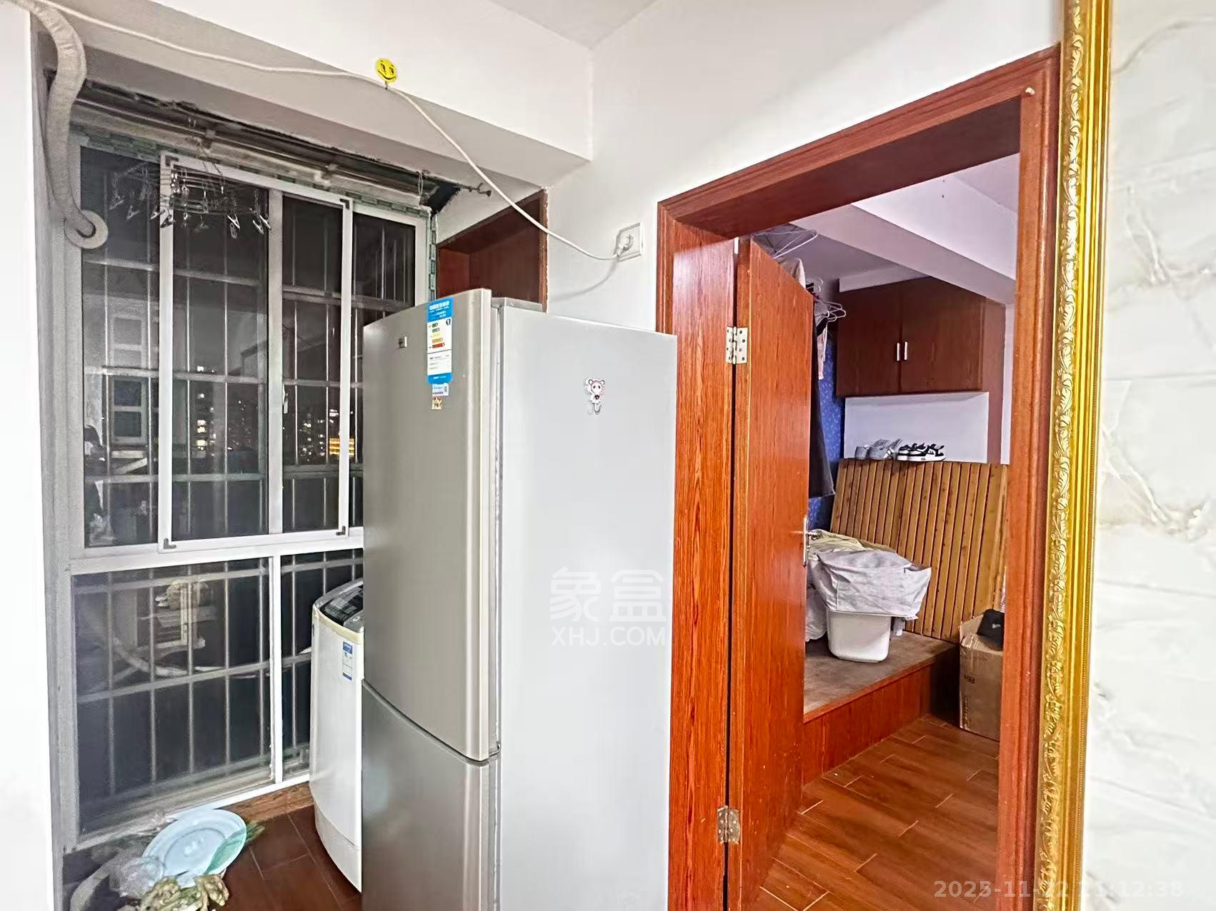 长房凤凰佳园 1室1厅1卫 1300.0元/月 长房凤凰佳园 1室1厅1卫 1300.0元/月室内图