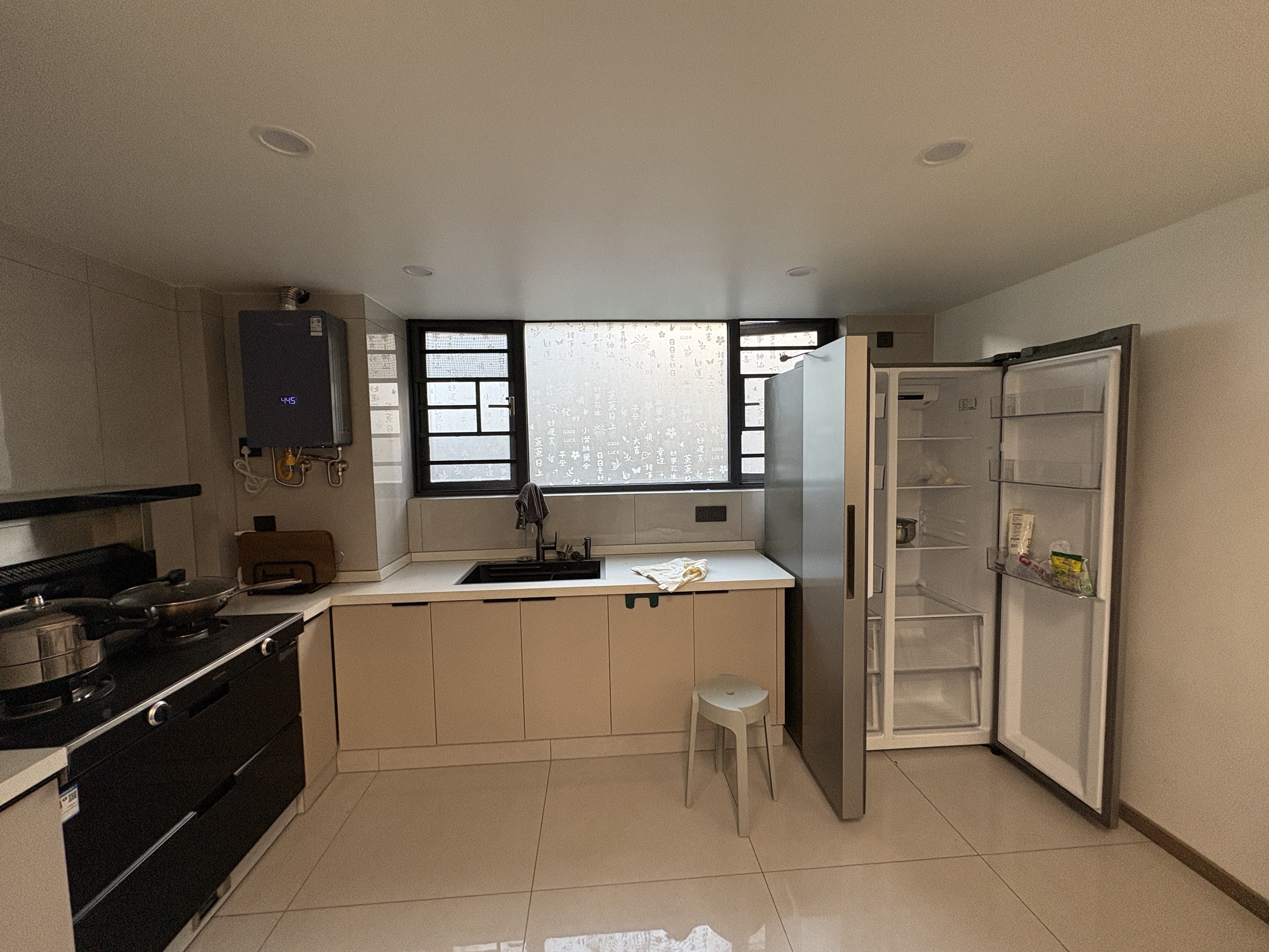 中甸.龙雲台  2室2厅1卫    1500.0元/月室内图