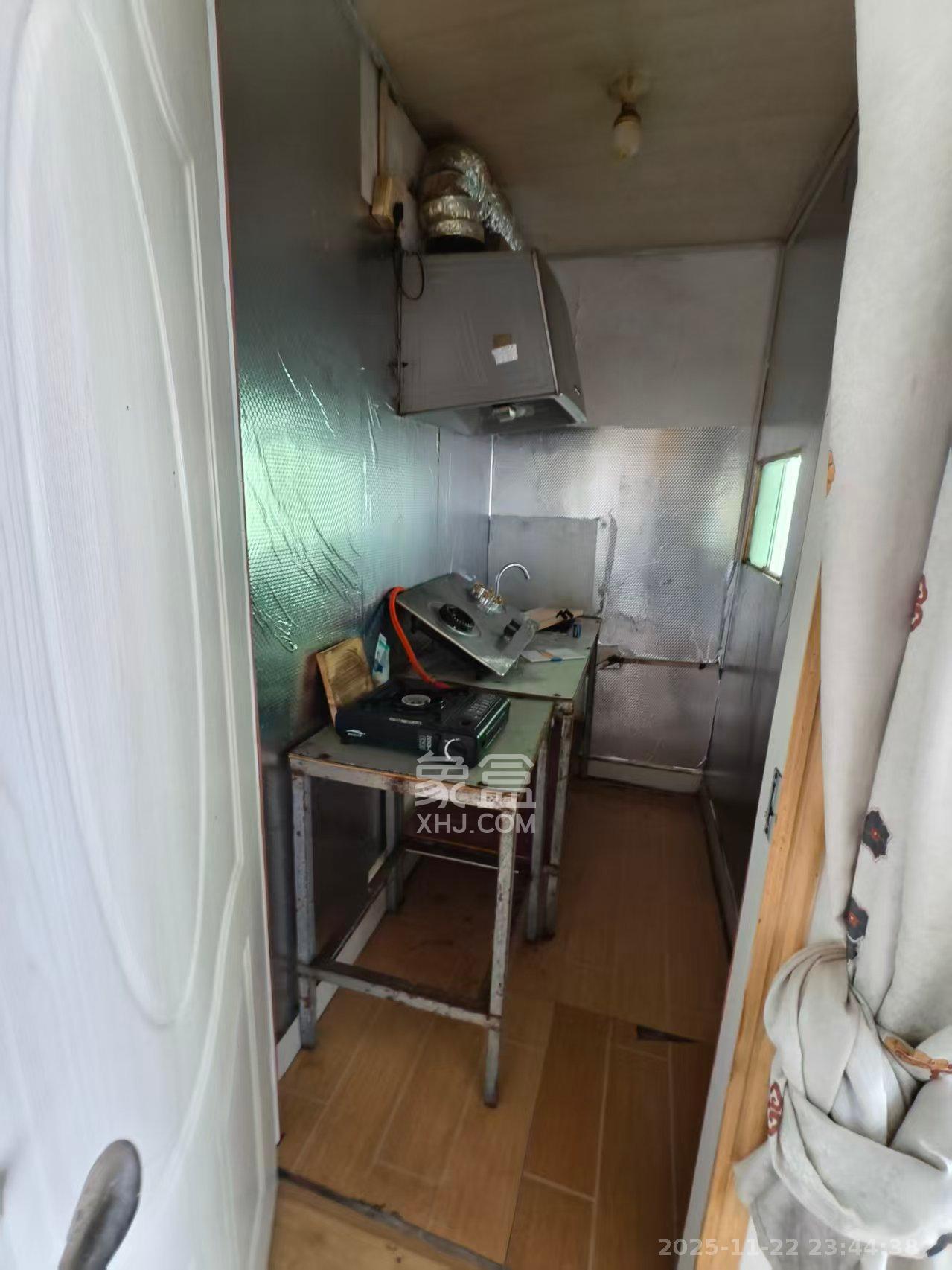 高桥火焰市场  1室0厅0卫    1200.0元/月室内图