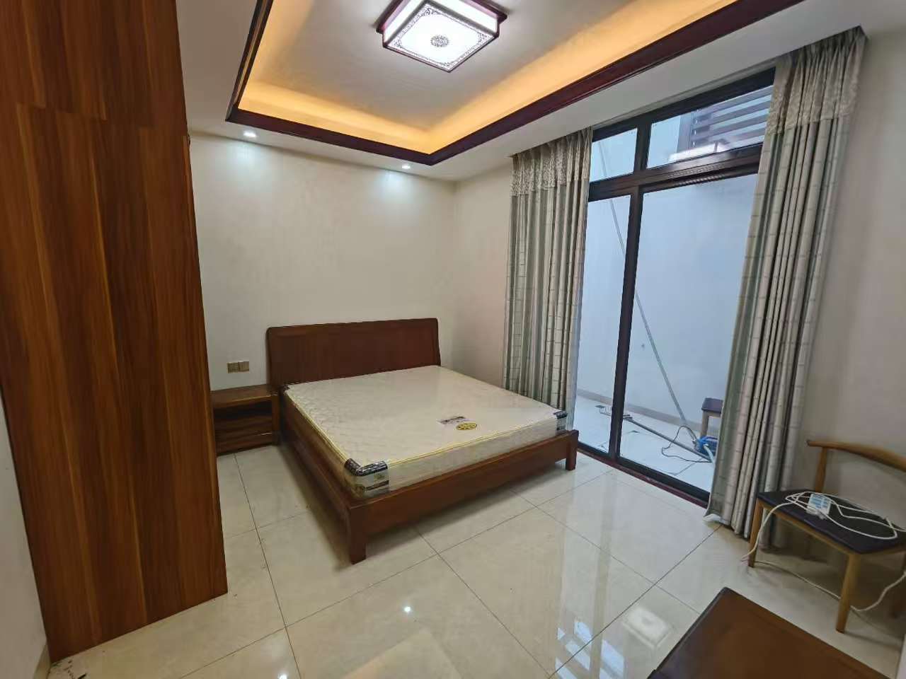 鸿洲江山 5室2厅2卫 15000.0元/月 鸿洲江山 5室2厅2卫 15000.0元/月室内图