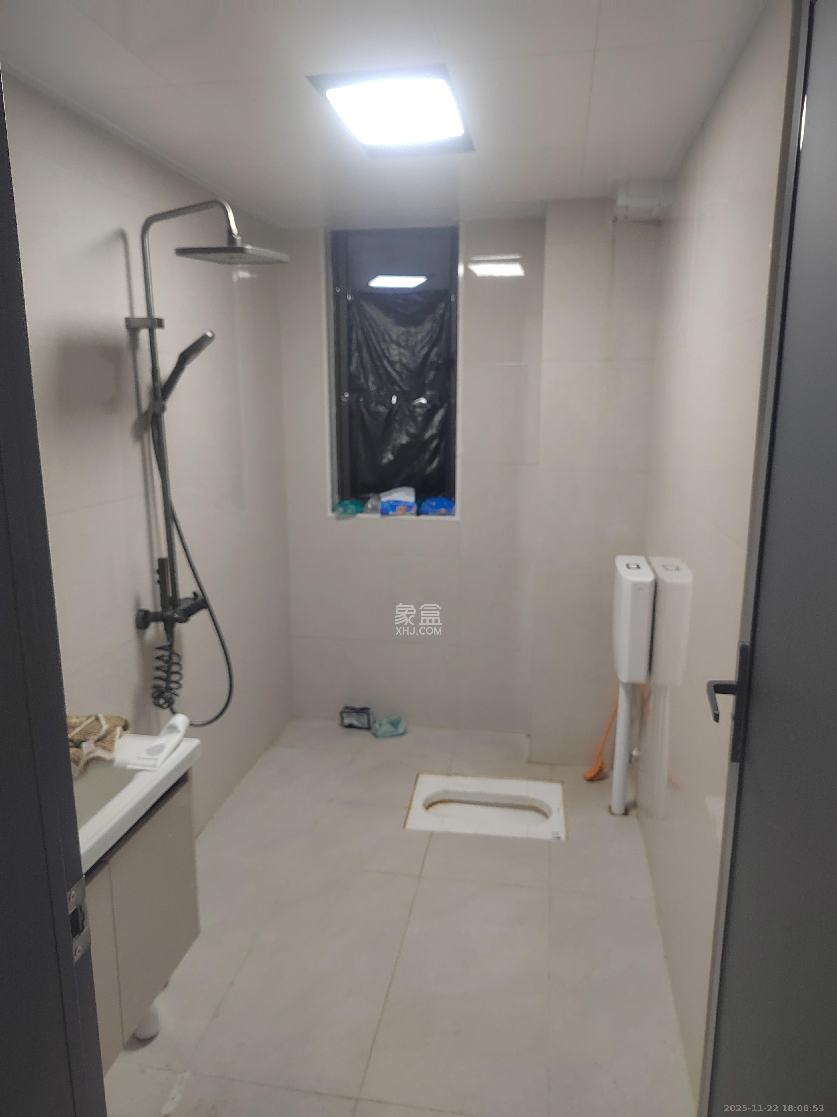 湘域熙岸 3室2厅2卫 2800.0元/月 湘域熙岸 3室2厅2卫 2800.0元/月室内图