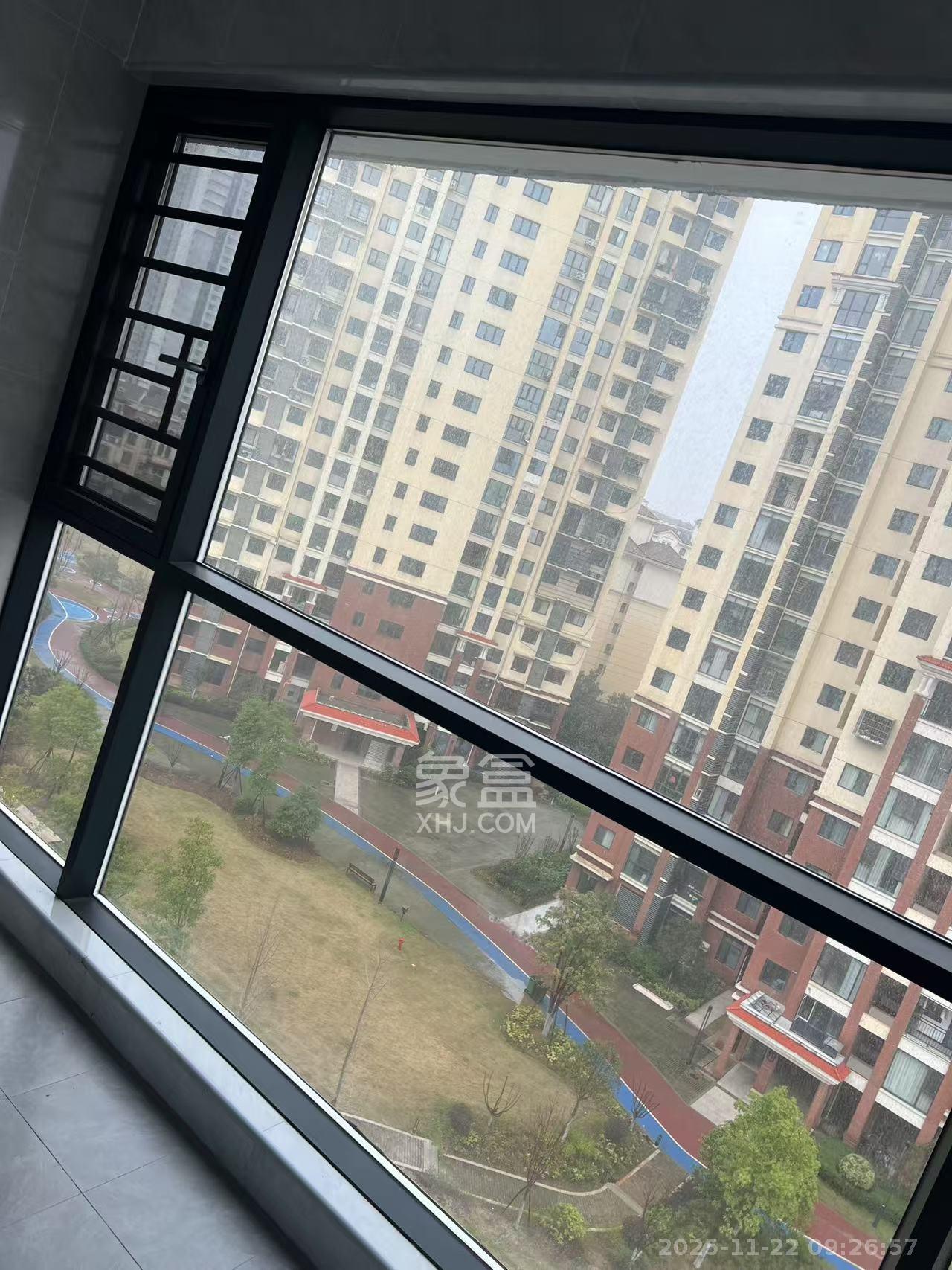 蔷薇国际 3室2厅1卫 1800.0元/月 蔷薇国际 3室2厅1卫 1800.0元/月室内图