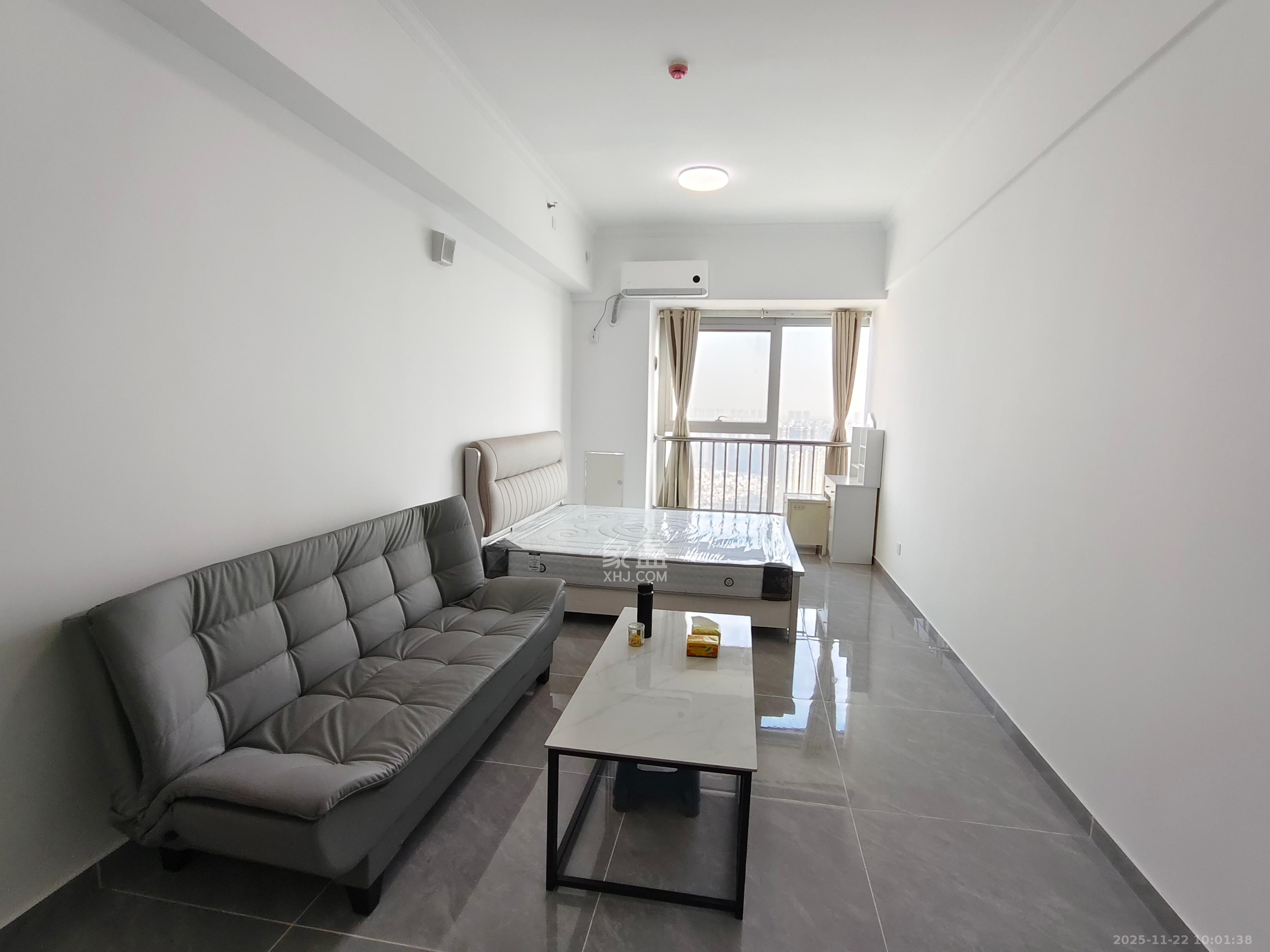 恒大誉府（融誉商业中心）  1室0厅0卫    1600.0元/月