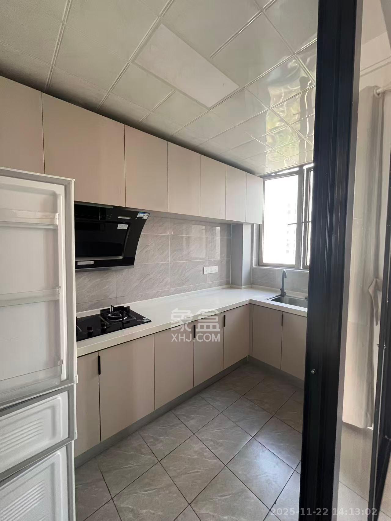 梅溪湖金茂湾 4室2厅2卫 3000.0元/月 梅溪湖金茂湾 4室2厅2卫 3000.0元/月室内图