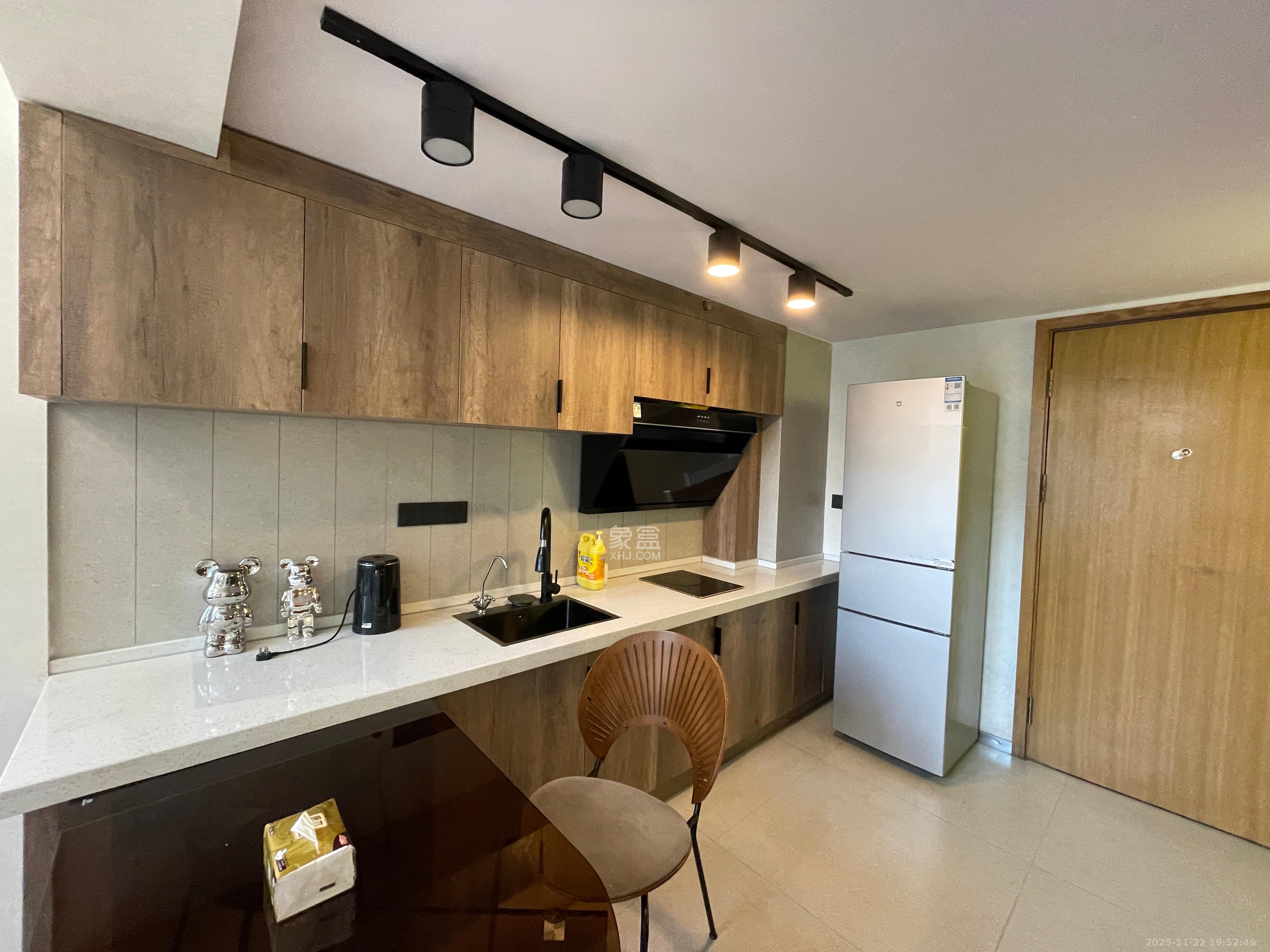 明昇壹城（明昇时代广场）三期  2室1厅2卫    3200.0元/月室内图