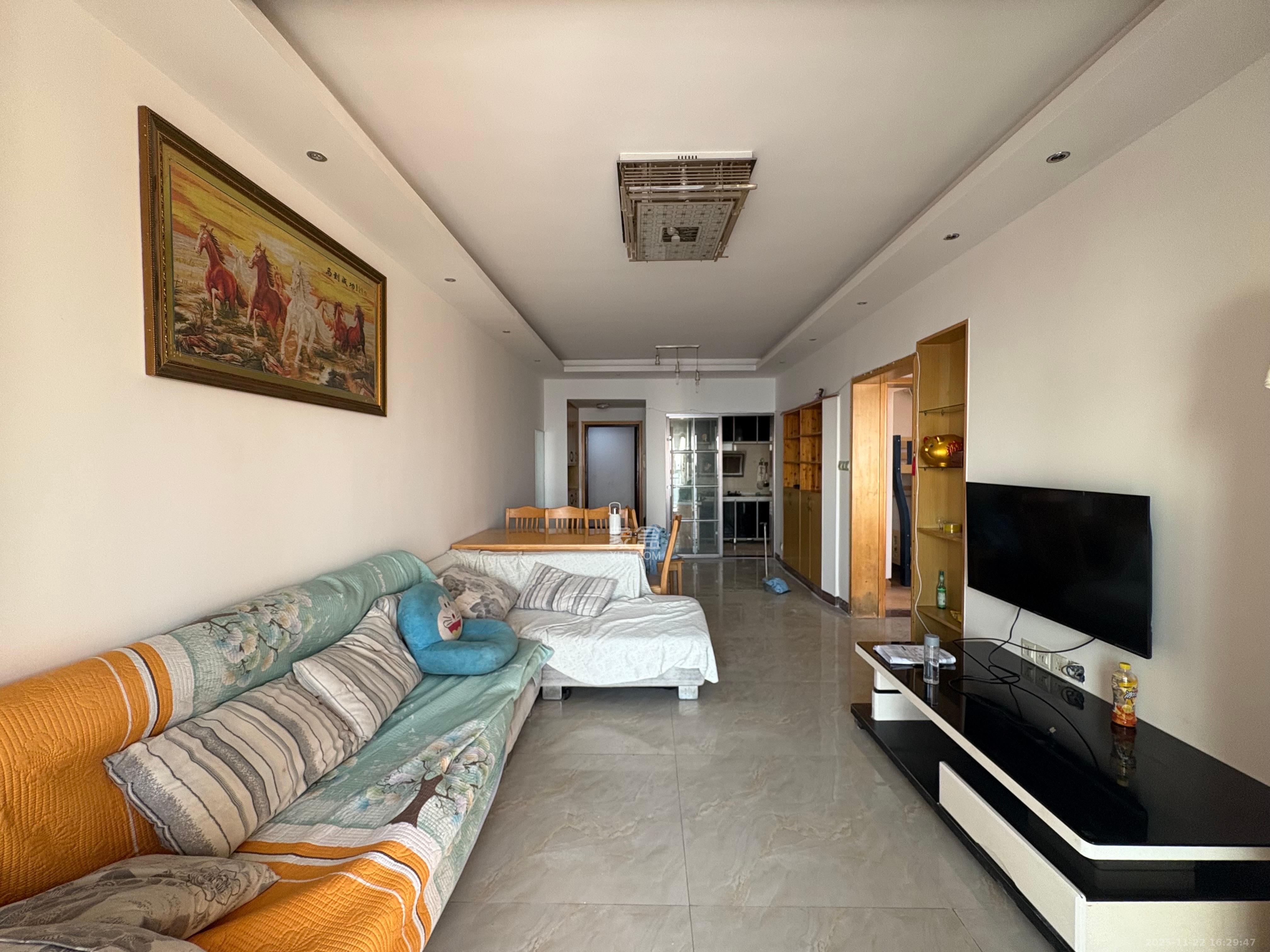 旭辉华庭 1室2厅1卫 1500.0元/月 旭辉华庭 1室2厅1卫 1500.0元/月室内图