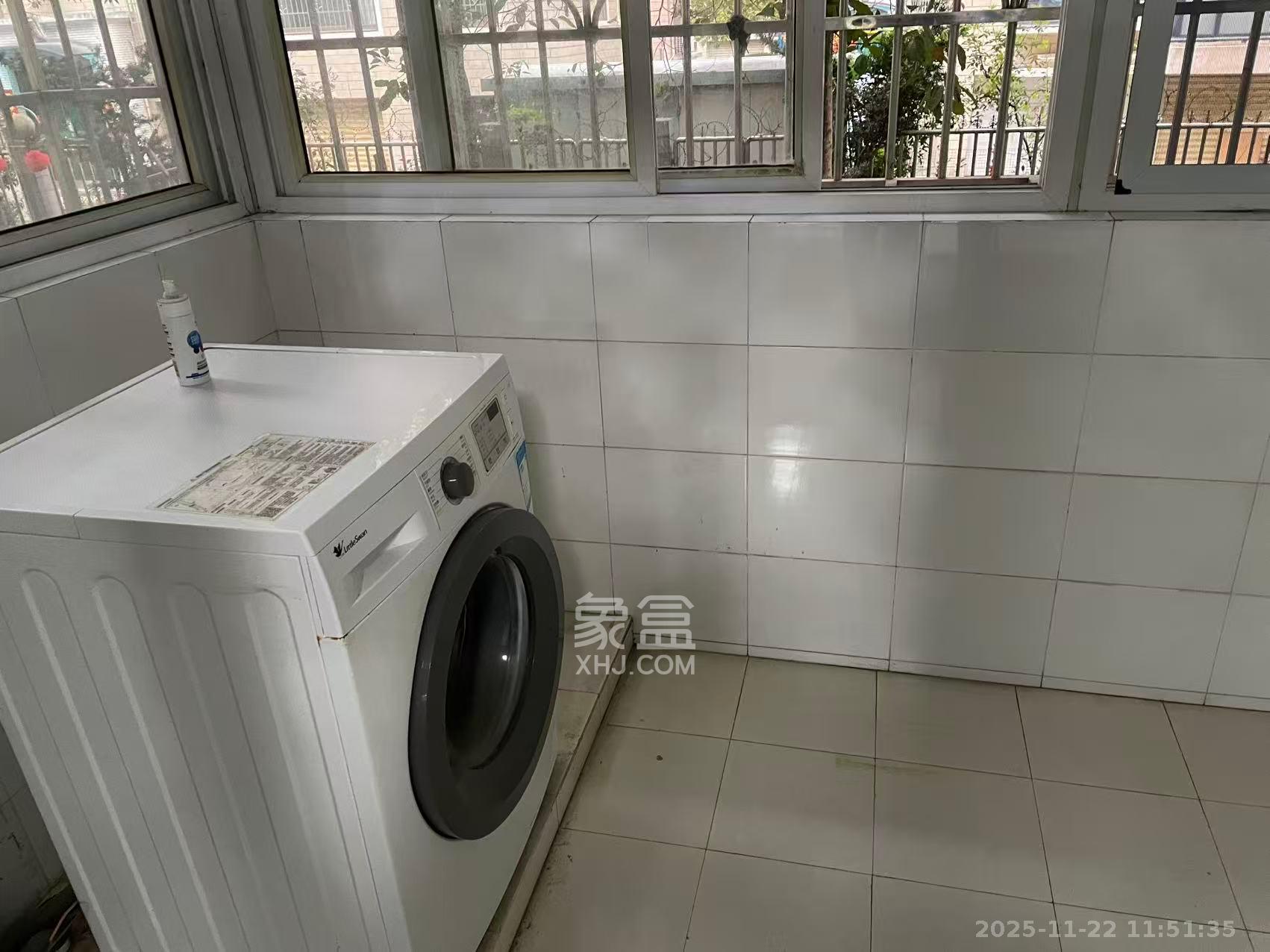 绿洲景芳  3室2厅1卫    2200.0元/月室内图