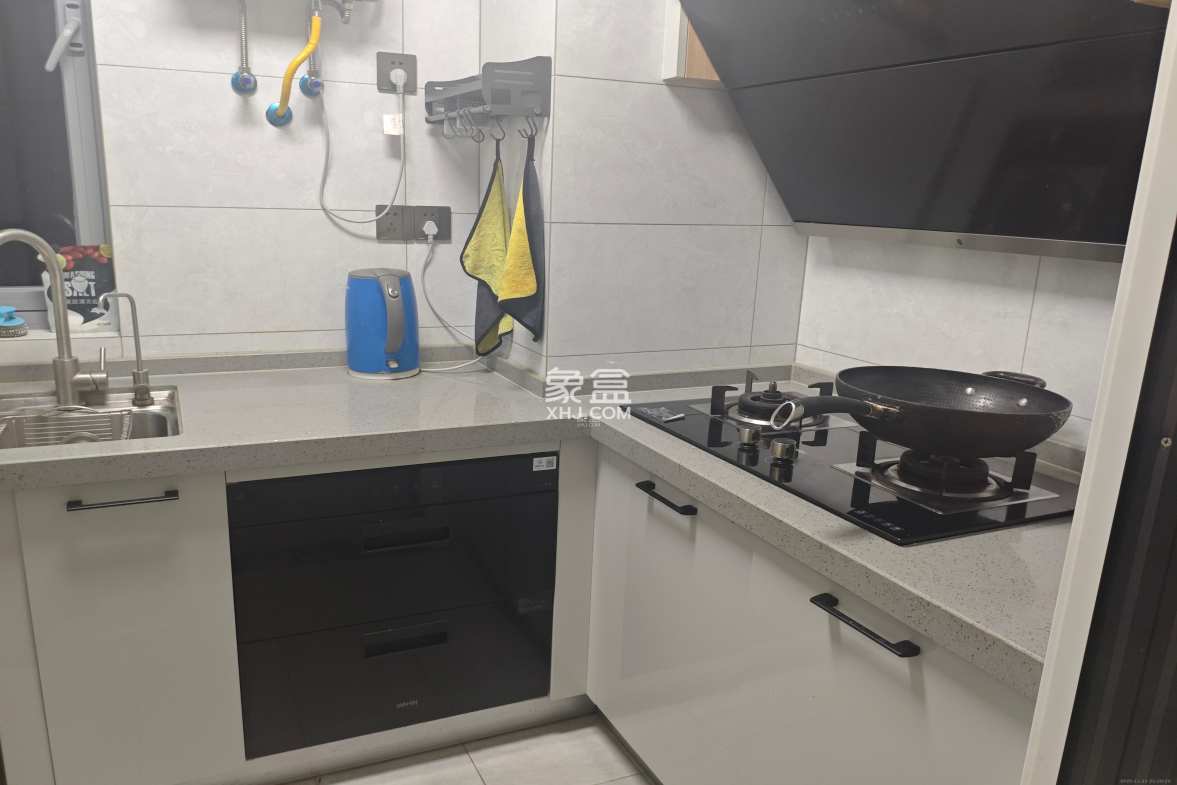 保利天禧D区 3室2厅1卫 4000.0元/月 保利天禧D区 3室2厅1卫 4000.0元/月室内图