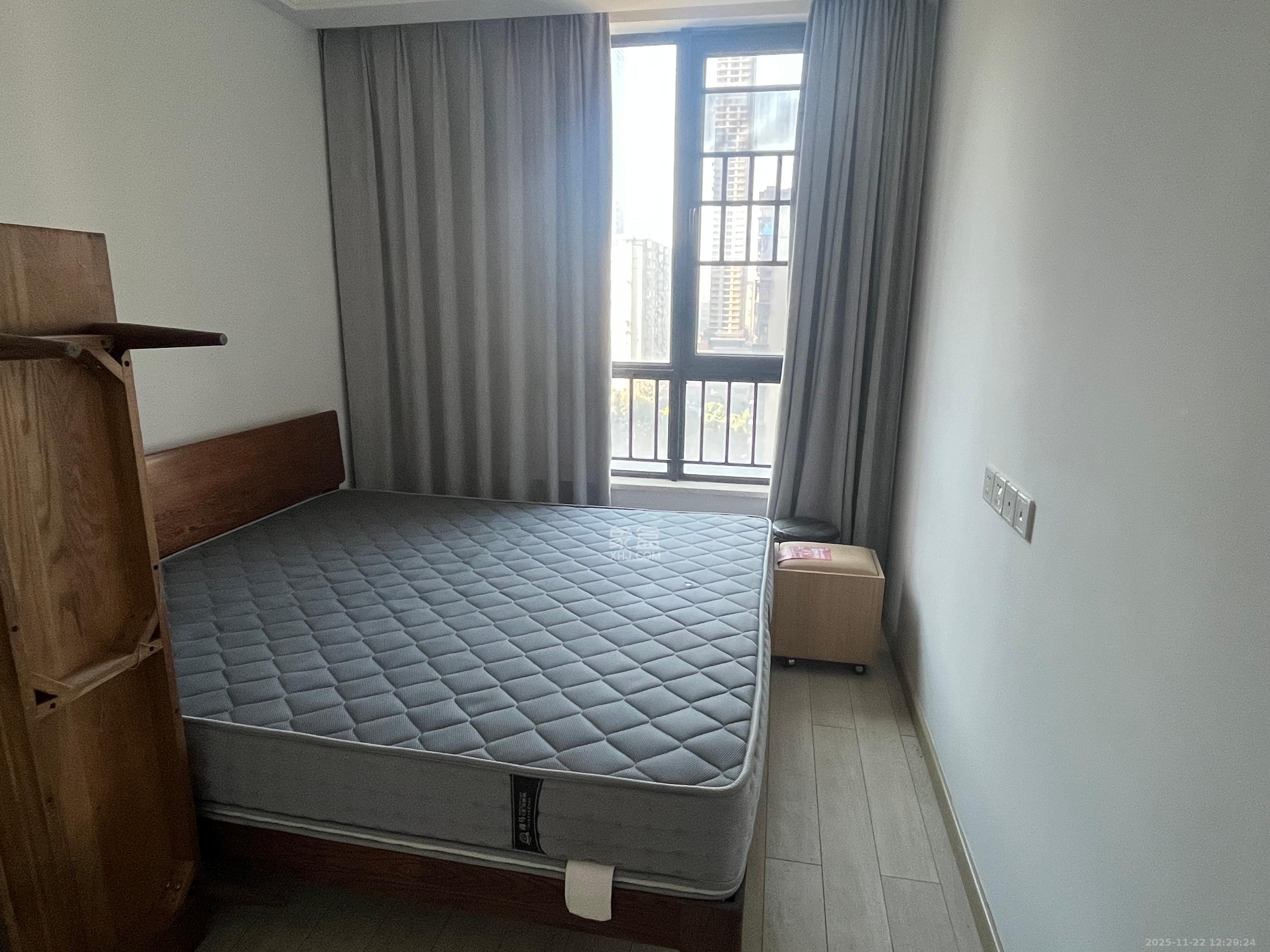 启迪协信中心  2室2厅1卫    2800.0元/月室内图