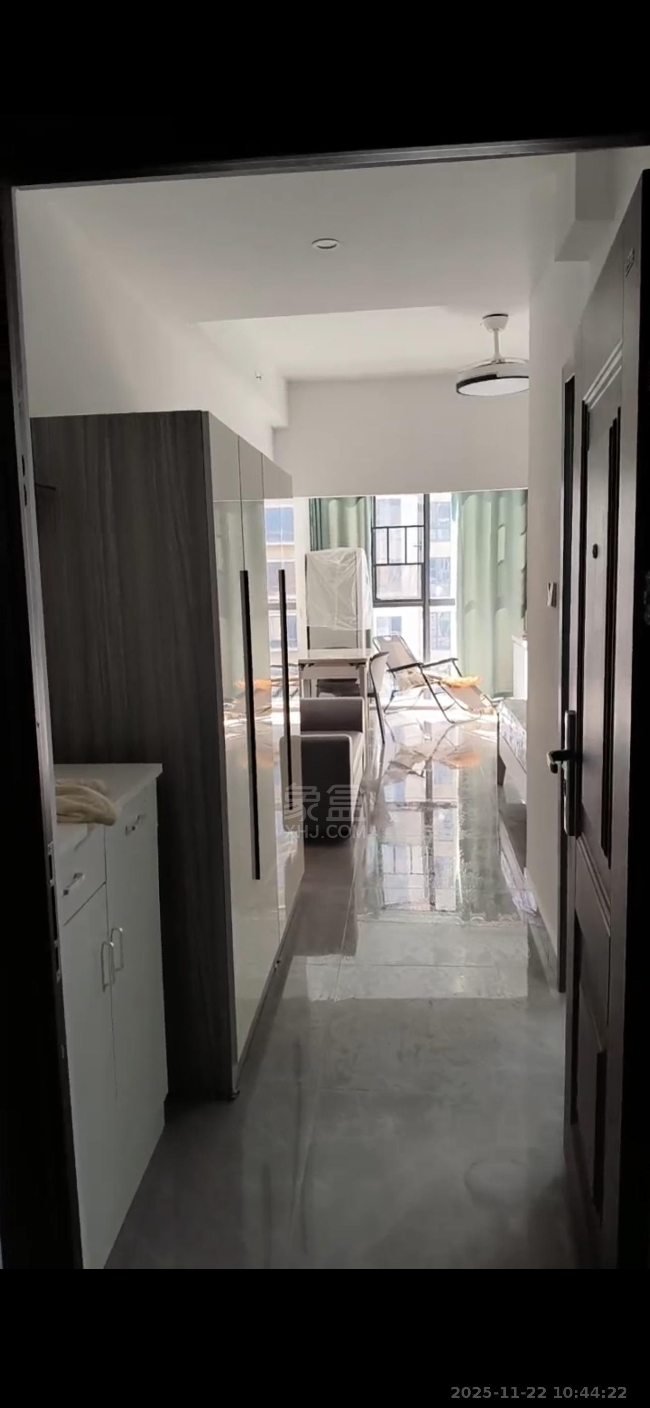 山水印象  1室1厅1卫    1100.0元/月