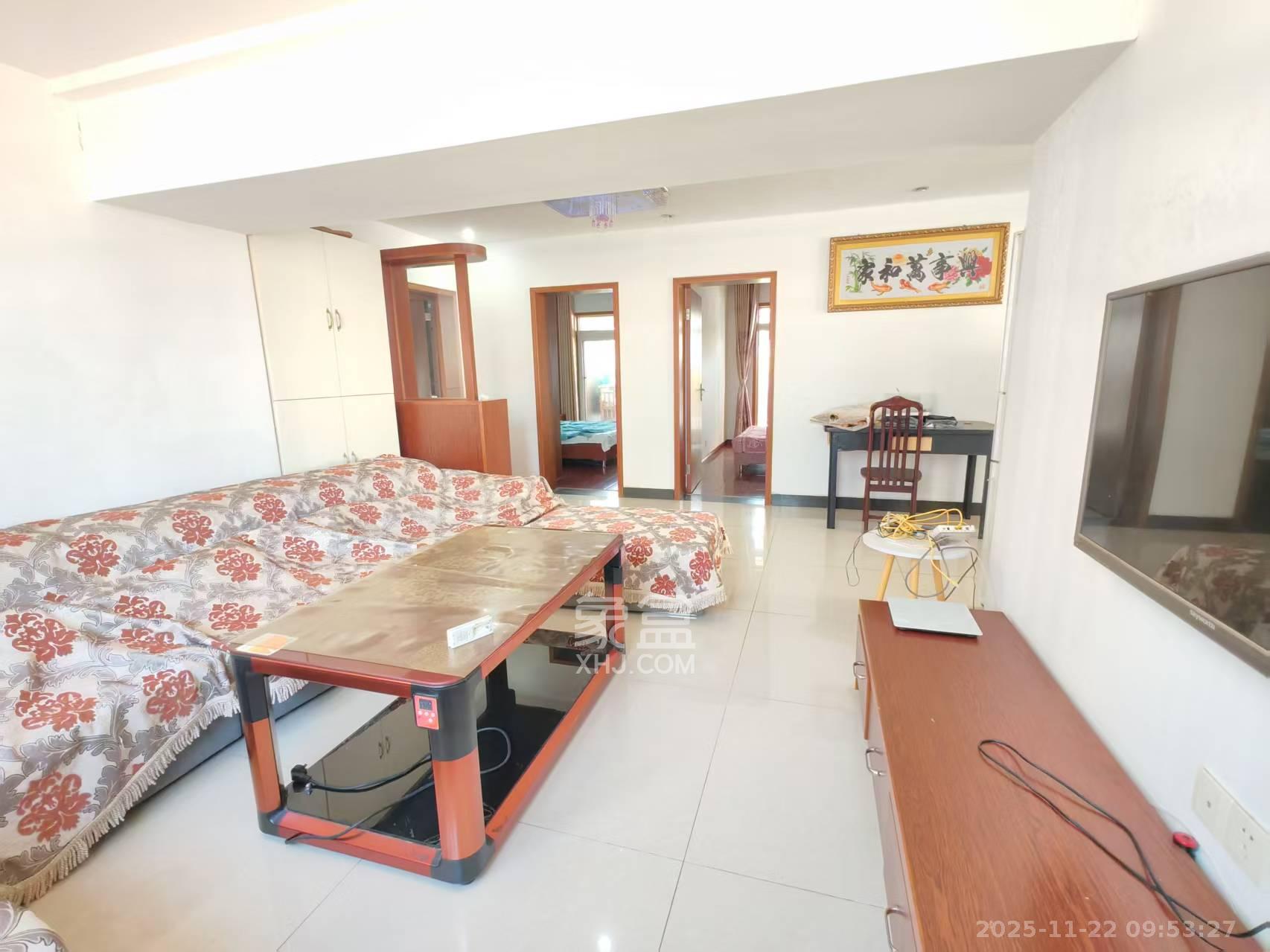 新桥小区  3室2厅1卫    1600.0元/月室内图