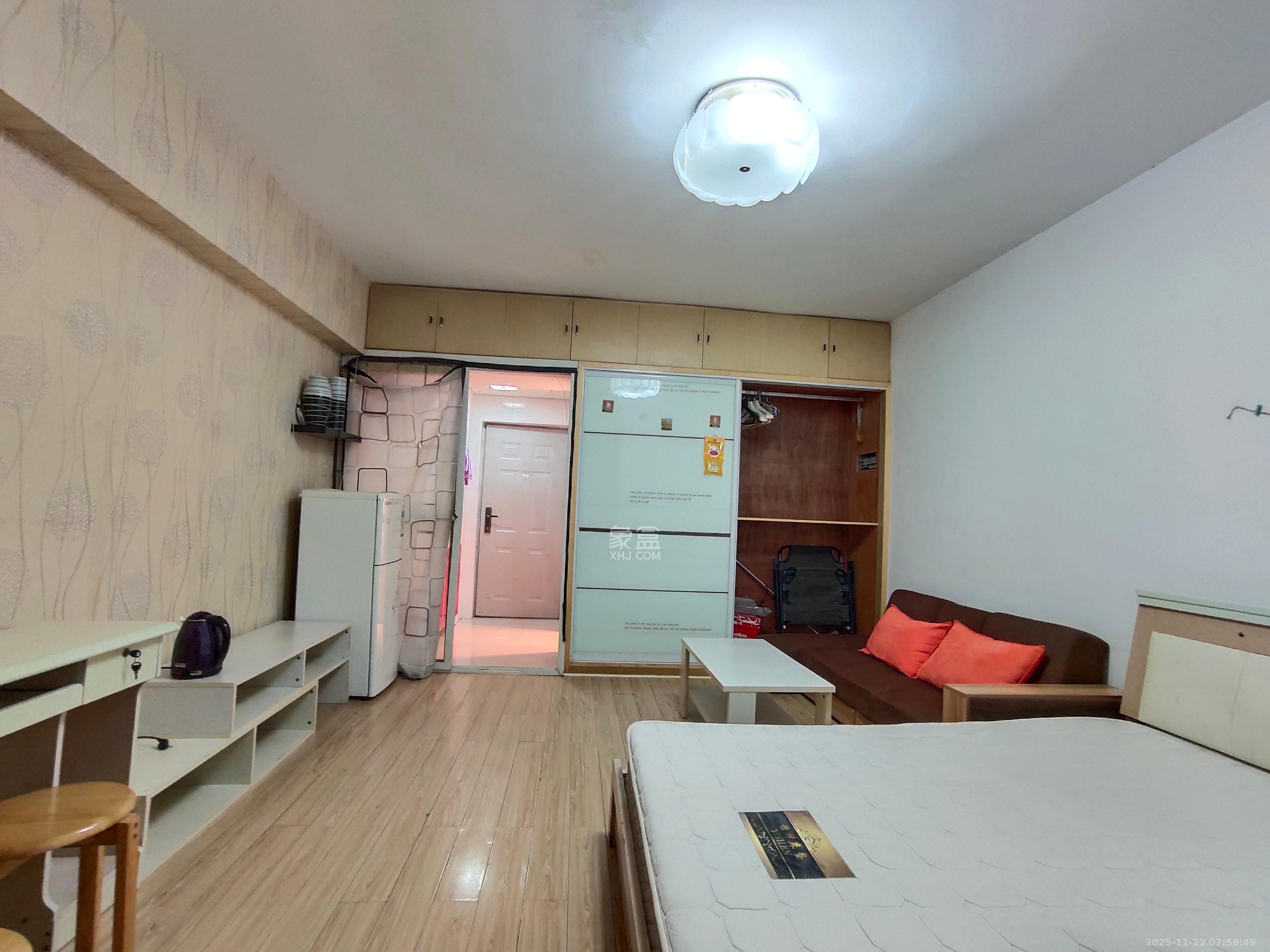 阳光100二期 1室1厅1卫 1200.0元/月 阳光100二期 1室1厅1卫 1200.0元/月室内图