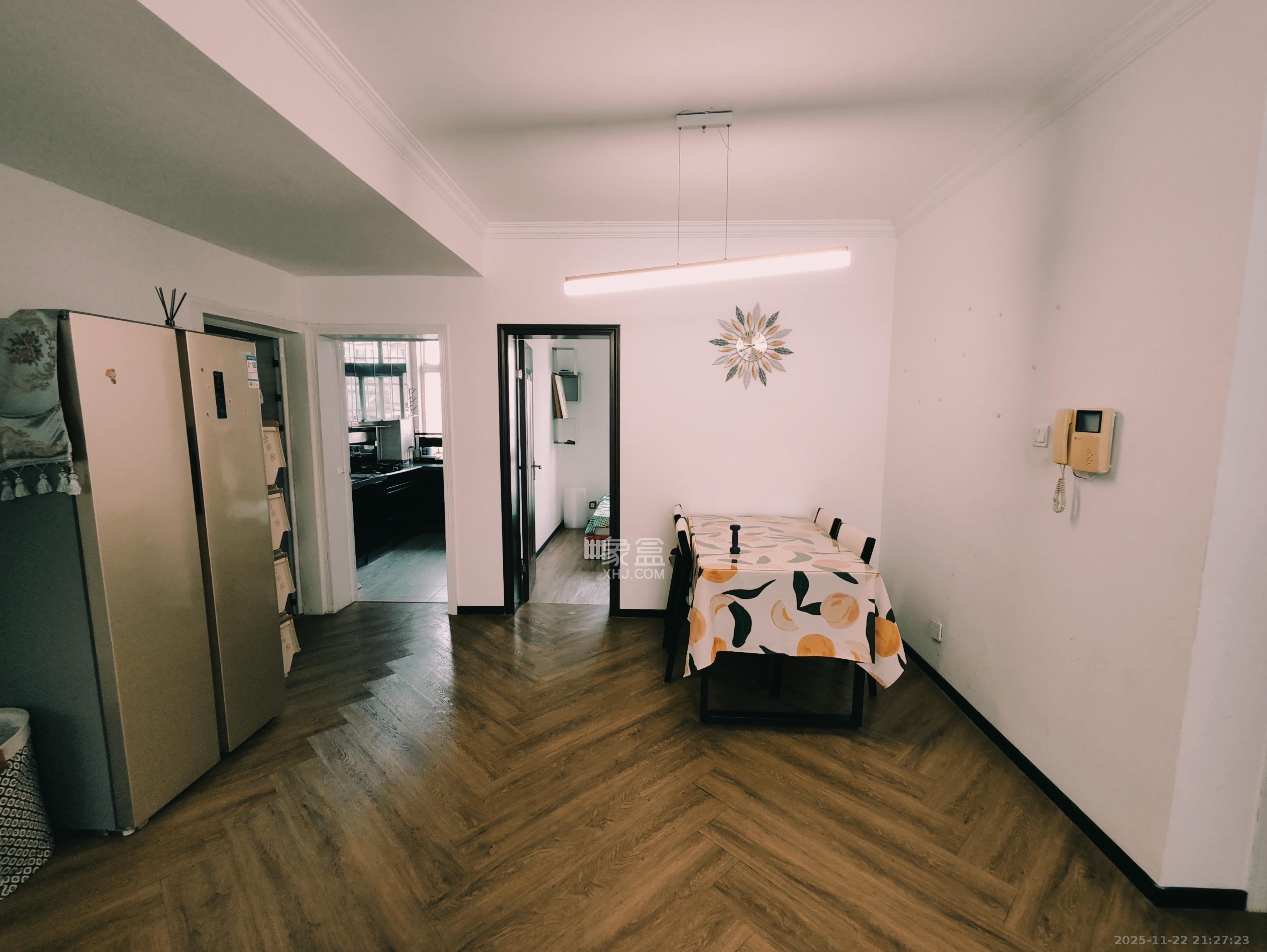 海华嘉园  2室2厅1卫    3000.0元/月室内图